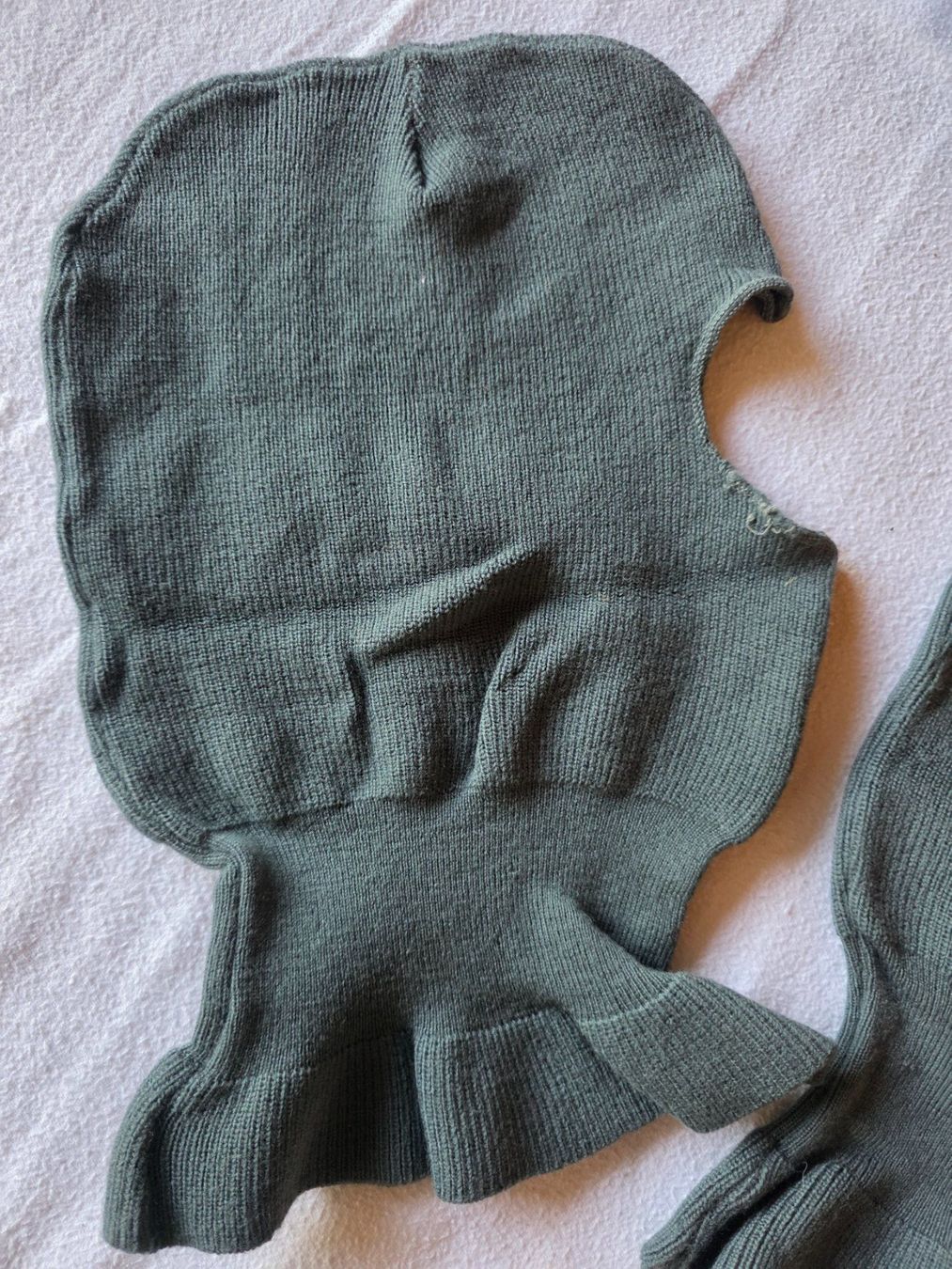 Autres vêtements & accessoires: 6 Sturmhauben  / Kopfpariser der CH Armee – D'occasion à Obermumpf par oiskypoisky 1