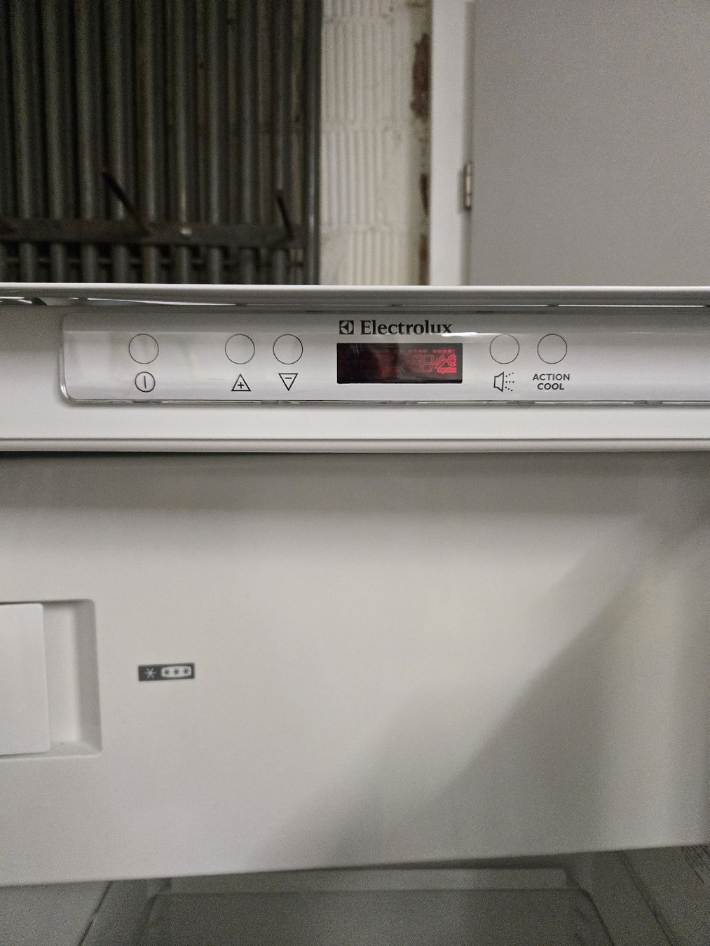 Electrolux Kühlschrank: Einbau Kühlschrank – Gebraucht aus Rümligen von tob_c2xt 1