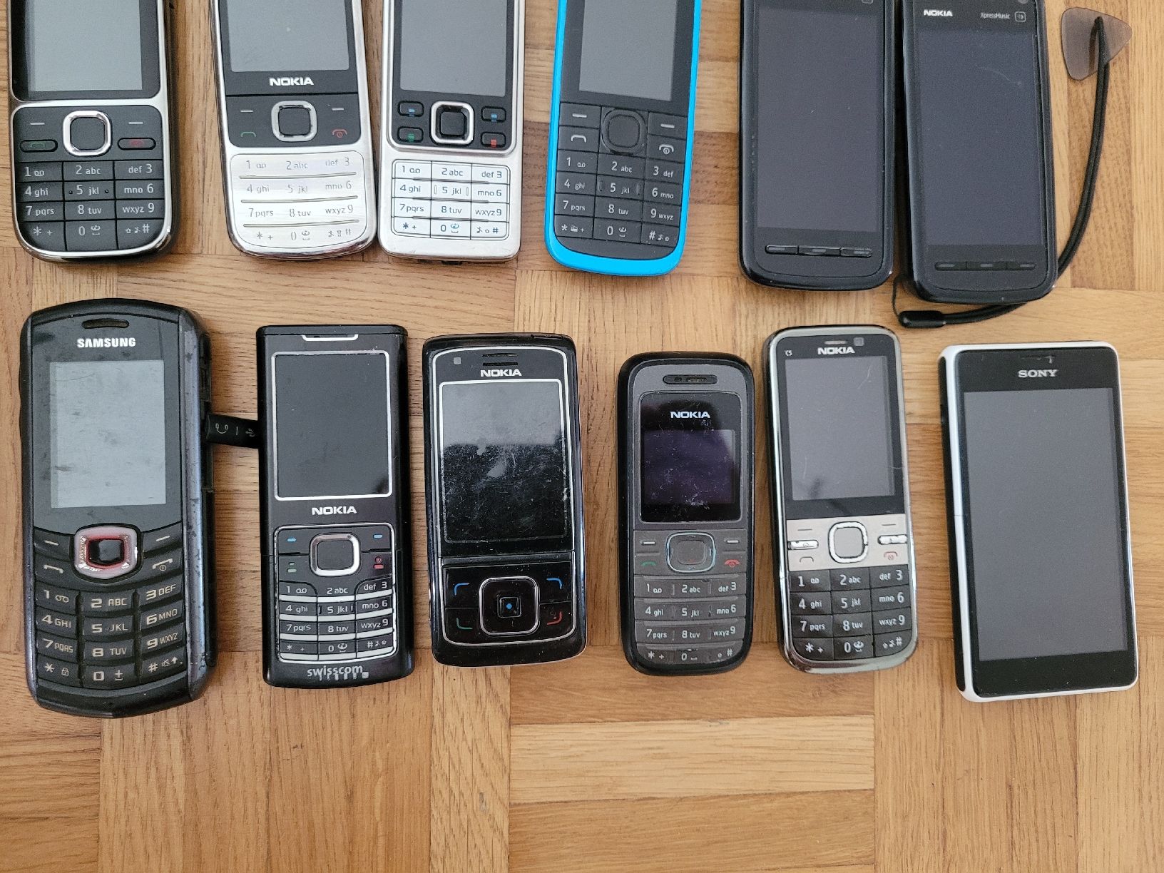 Nokia Telefoni cellulari / Smartphones: Nokia Sammlung  – Difettoso da Birsfelden venduto da joz_t7bw 3
