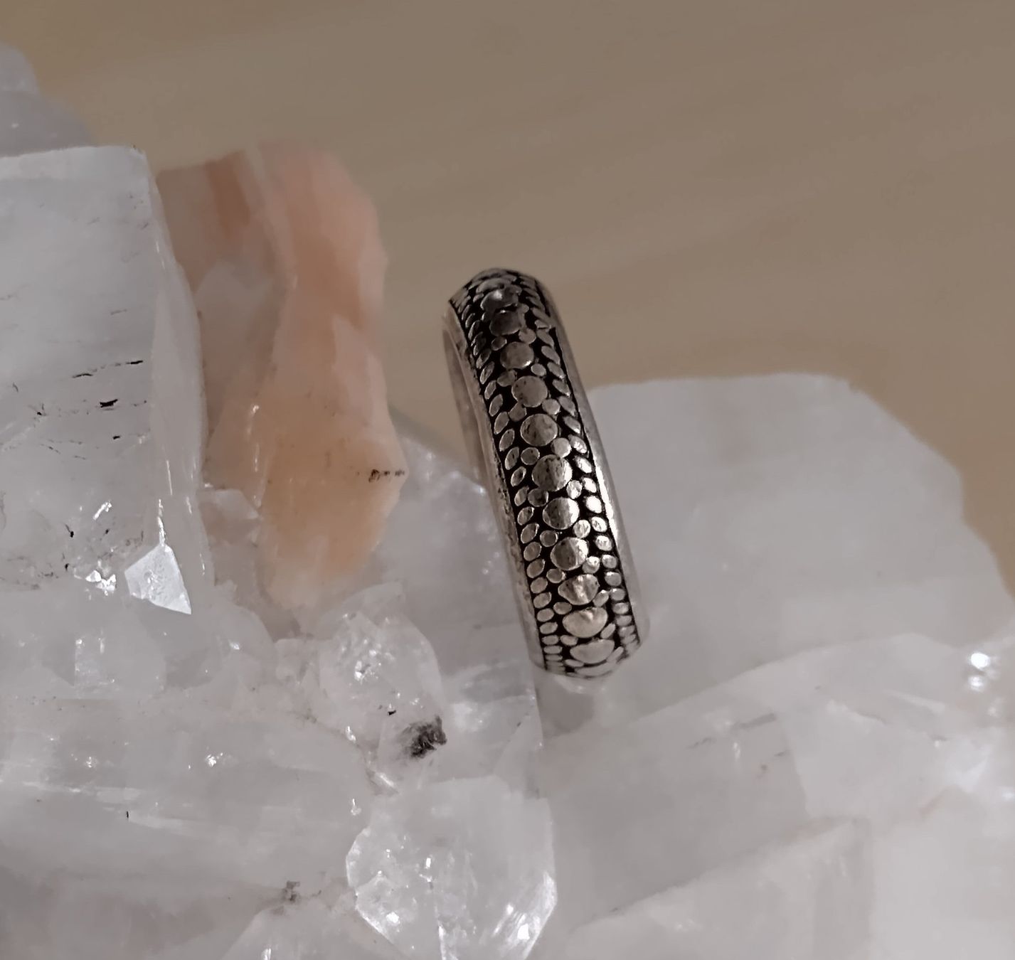Anelli: RING SILBER 925 MIT RUNDUM MUSTERUNG – Usato da Romanshorn venduto da BoutiqueA 1