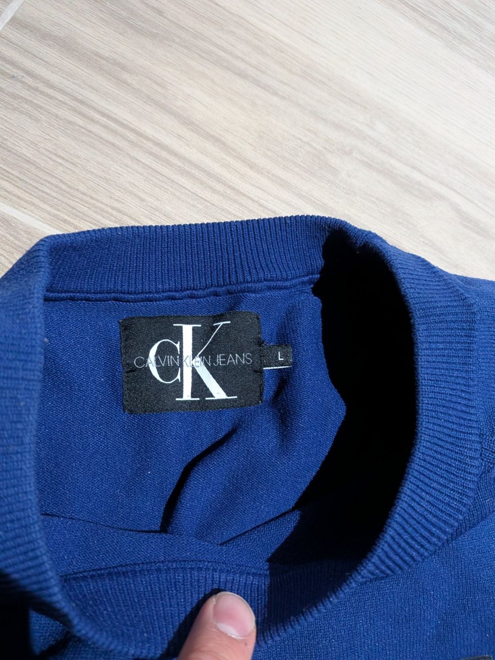 Calvin Klein Pulls & Sweat-shirts: Sweatshirt bleu Calvin Klein L – D'occasion à Epalinges par nsh_t58w 2