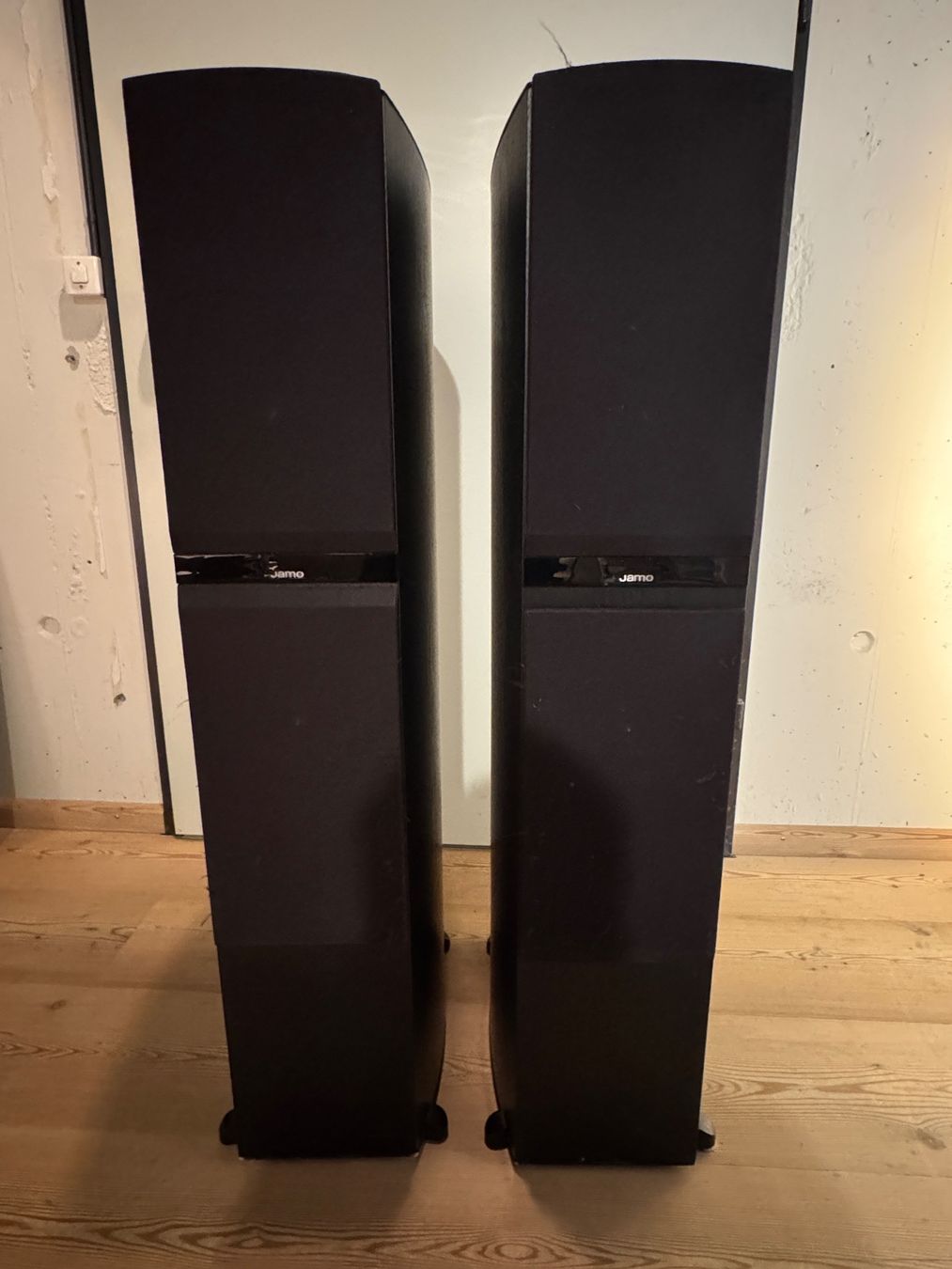 Jamo Casse acustiche: Jamo C807 Standlautsprecher – Usato da Thun venduto da THX-Tech
