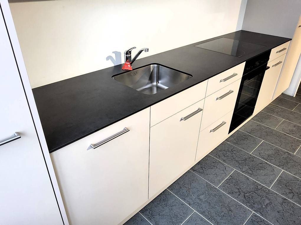 Cucine complete: Küche creme ab Ausstellung – Usato da Urtenen-Schönbühl venduto da wohnstudio_haller 1
