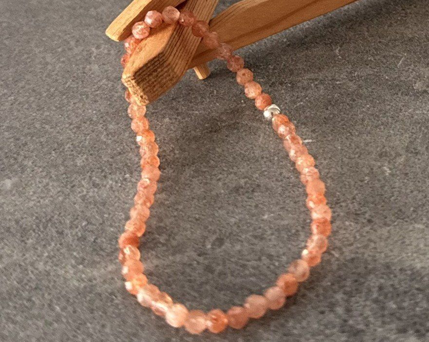 Bracciali & Braccialetti: Edelstein Armband aus Sonnenstein – Usato da Lommis venduto da manmarmi 5