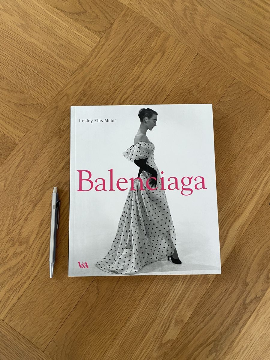Libri: Balenciaga Coffee Table Book – Usato da Zürich venduto da blancali 1