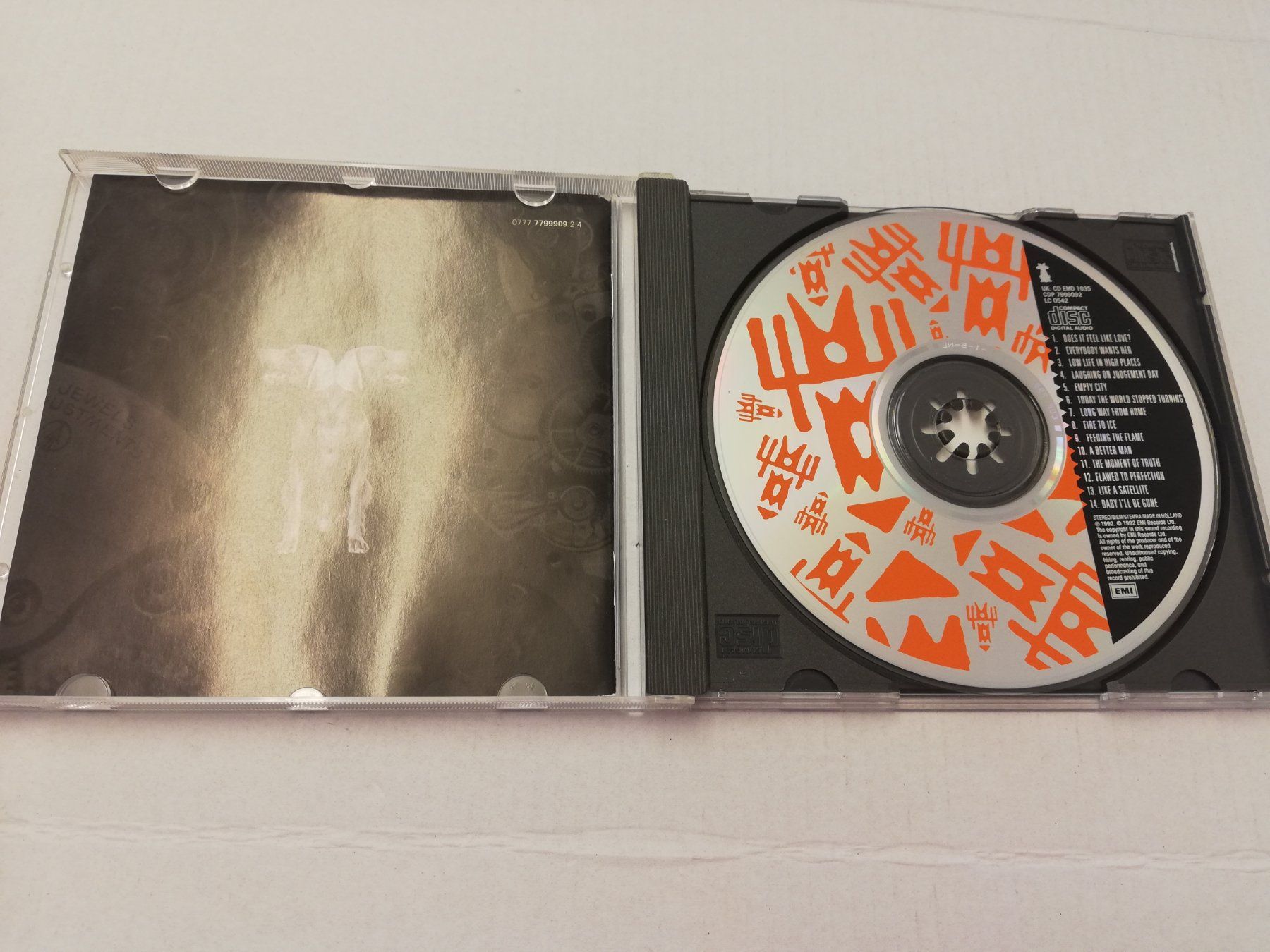 CD: THUNDER - LAUGHING ON JUDGEMENT DAY – Usato da Bern venduto da Vinylsound.ch 2