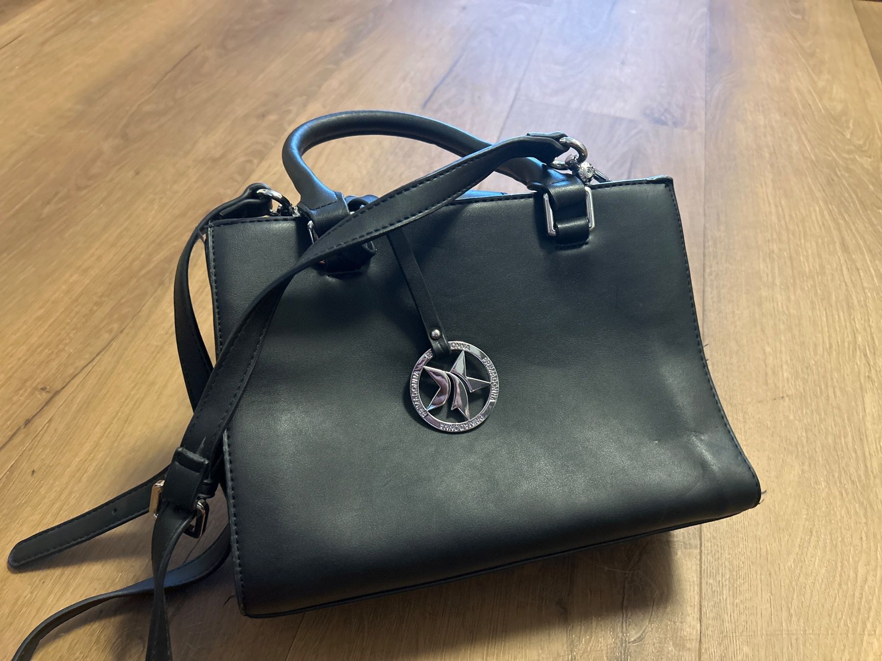 Borse da donna: Handtasche Umhängetasche schwarz – Nuovo e nell'imballaggio originale da Regensdorf venduto da Spyke55