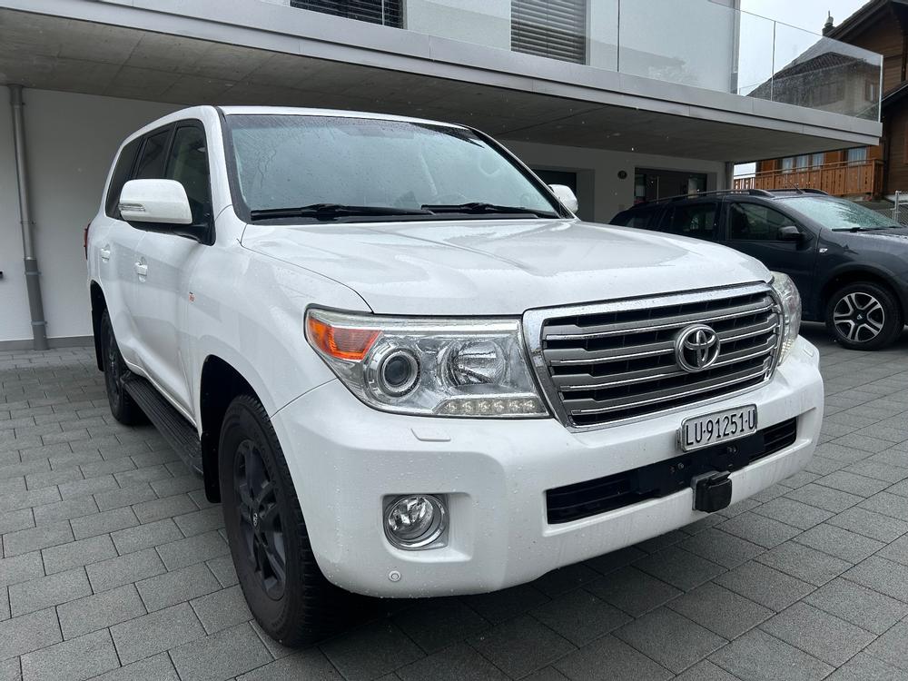 TOYOTA Land Cruiser V8 4.5 D-4D Luna