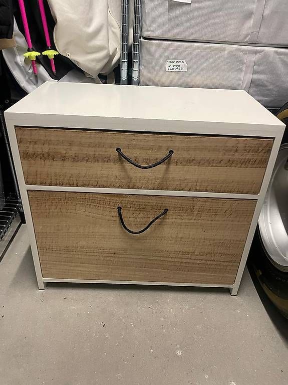 Kommoden: Two-drawer chest – Gebraucht aus Zürich von mar_lz8m