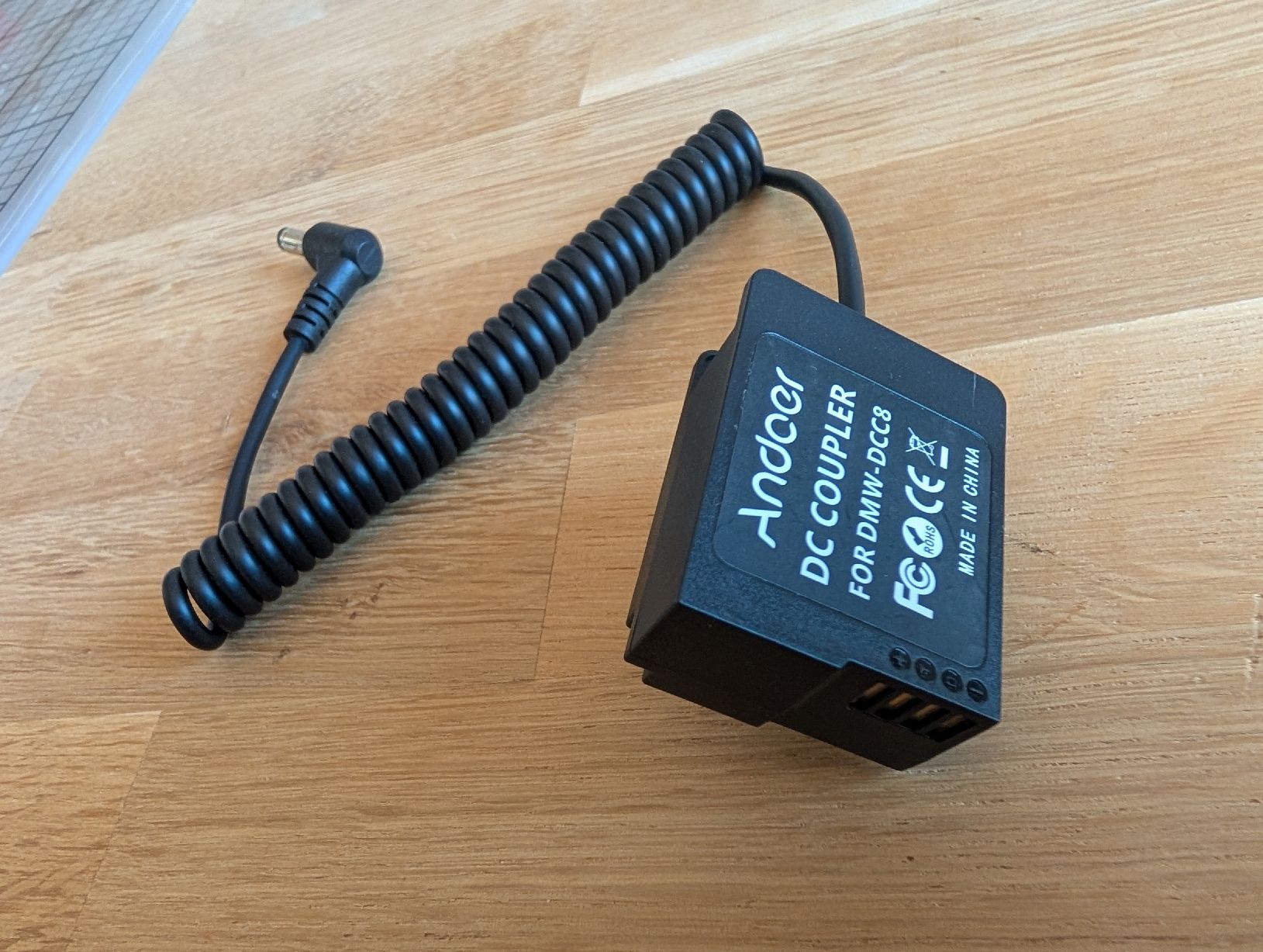 Caricatori & Batterie: Canon EOS RP Dummy Batterie  – Usato da Obfelden venduto da jergo