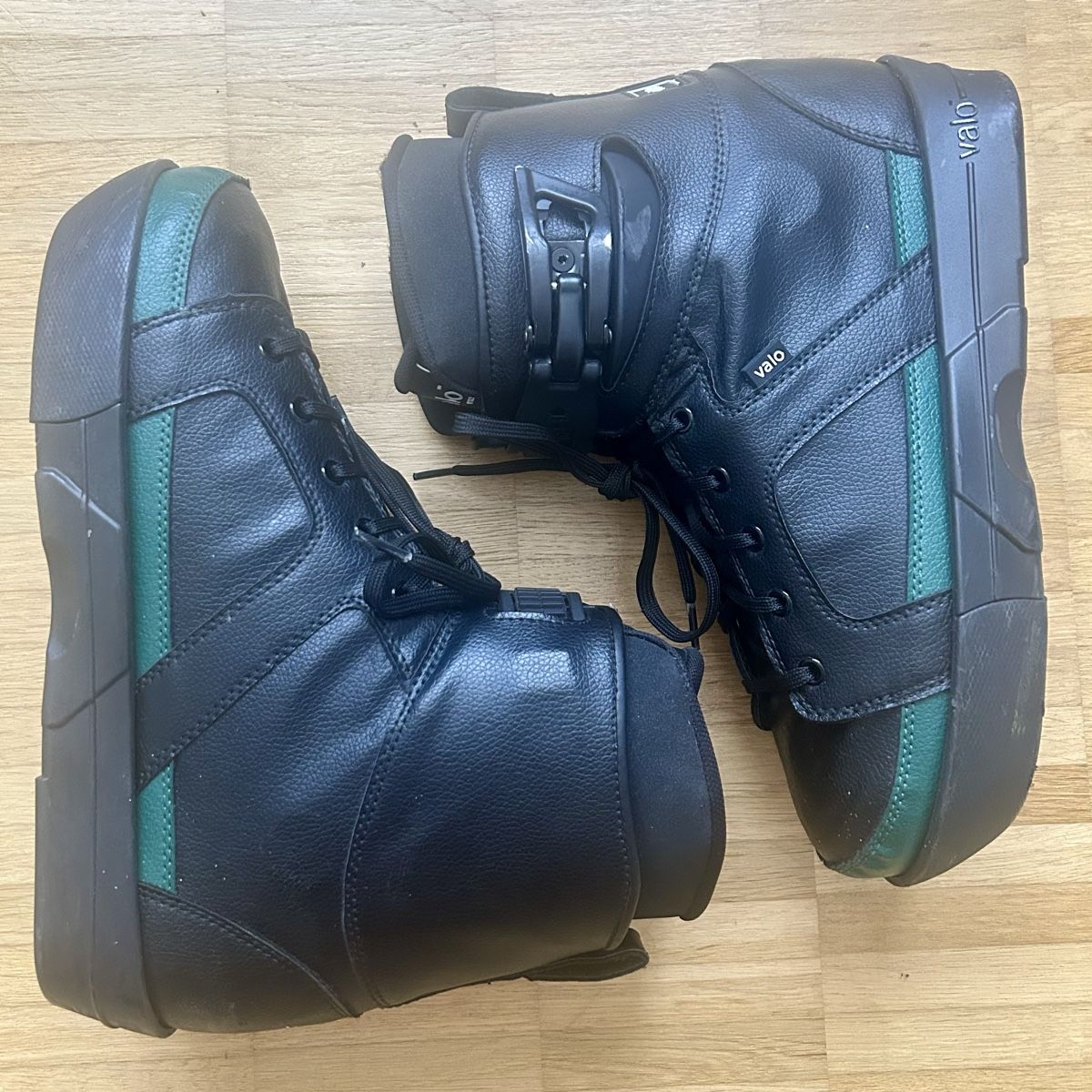 Pattini in linea & Pattini a rotelle: Valo VXS Aggressive Inline Boot Gr 43 – Usato da Bettwiesen venduto da KK_1 1