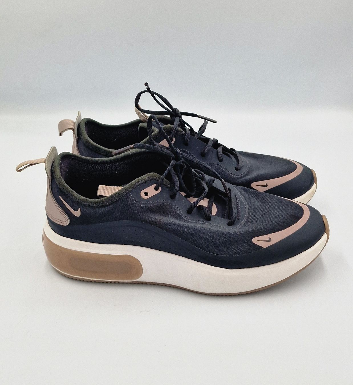 Nike Scarpe da donna: Nike Wmns Air Max Dia SE 'Blue Void' gr 38 – Usato da Affeltrangen venduto da Szafaoli 1