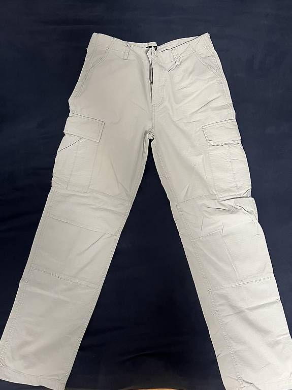 Pantalons: Supercrew Cargohose hellgrau – D'occasion à Effretikon par kia_c6fv