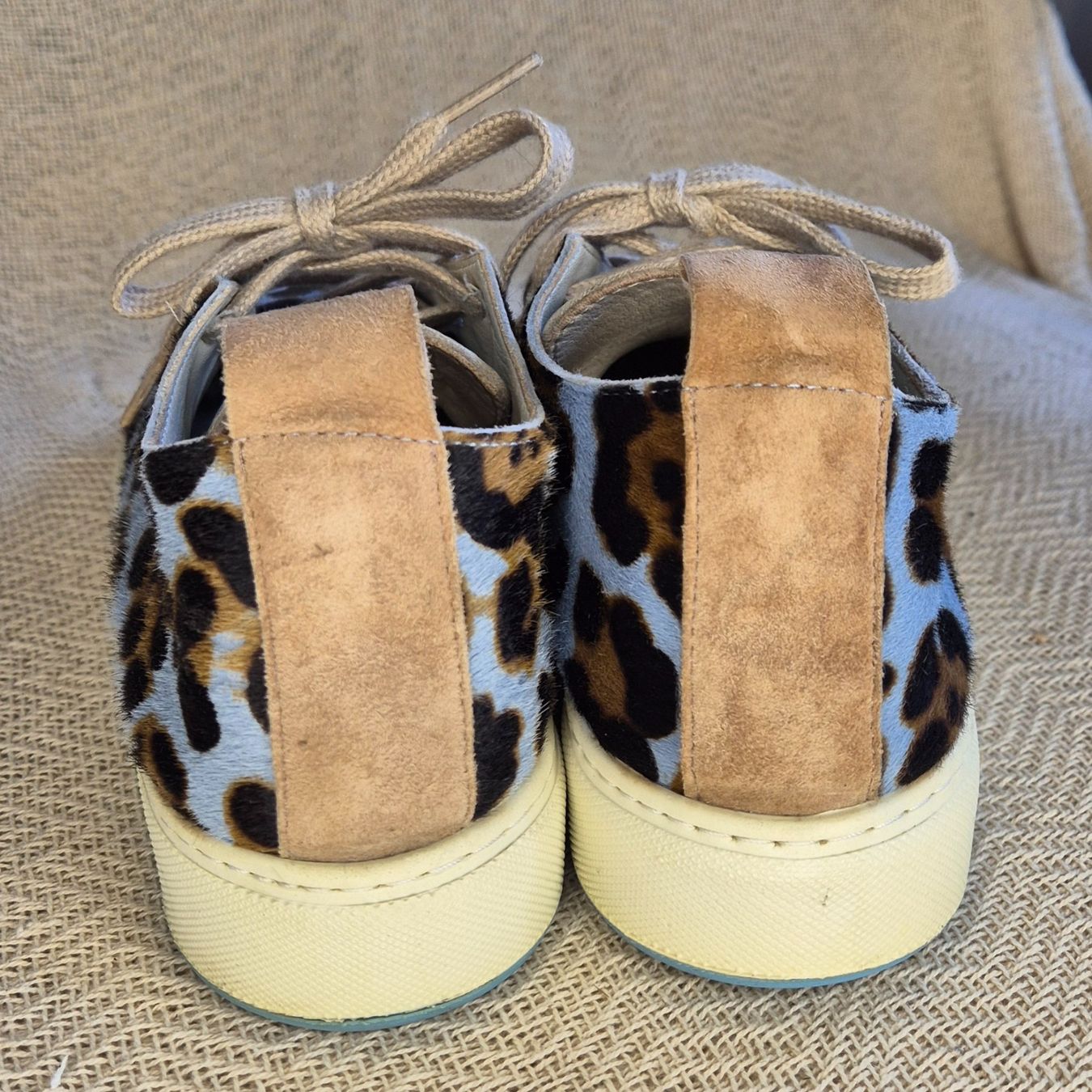 Scarpe da donna: Turnschuhe mit Fell chaaya – Usato da Leissigen venduto da ali_k9v8 4