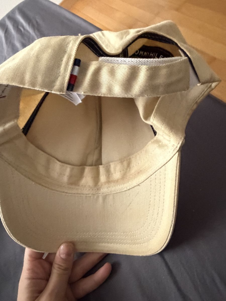 Tommy Hilfiger Altro in  Abbigliamento & Accessori: Tommy Hilfiger Cap beige OS One Size – Usato da Bülach venduto da adi_52cm 3