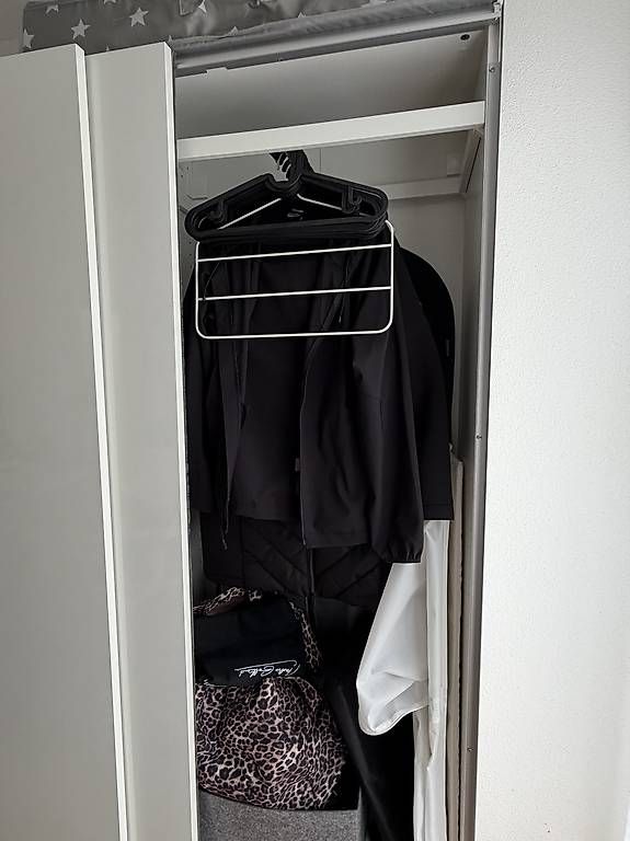 Armadi: PAX Schrank – Usato da Alpnach Dorf venduto da hapkido01 2