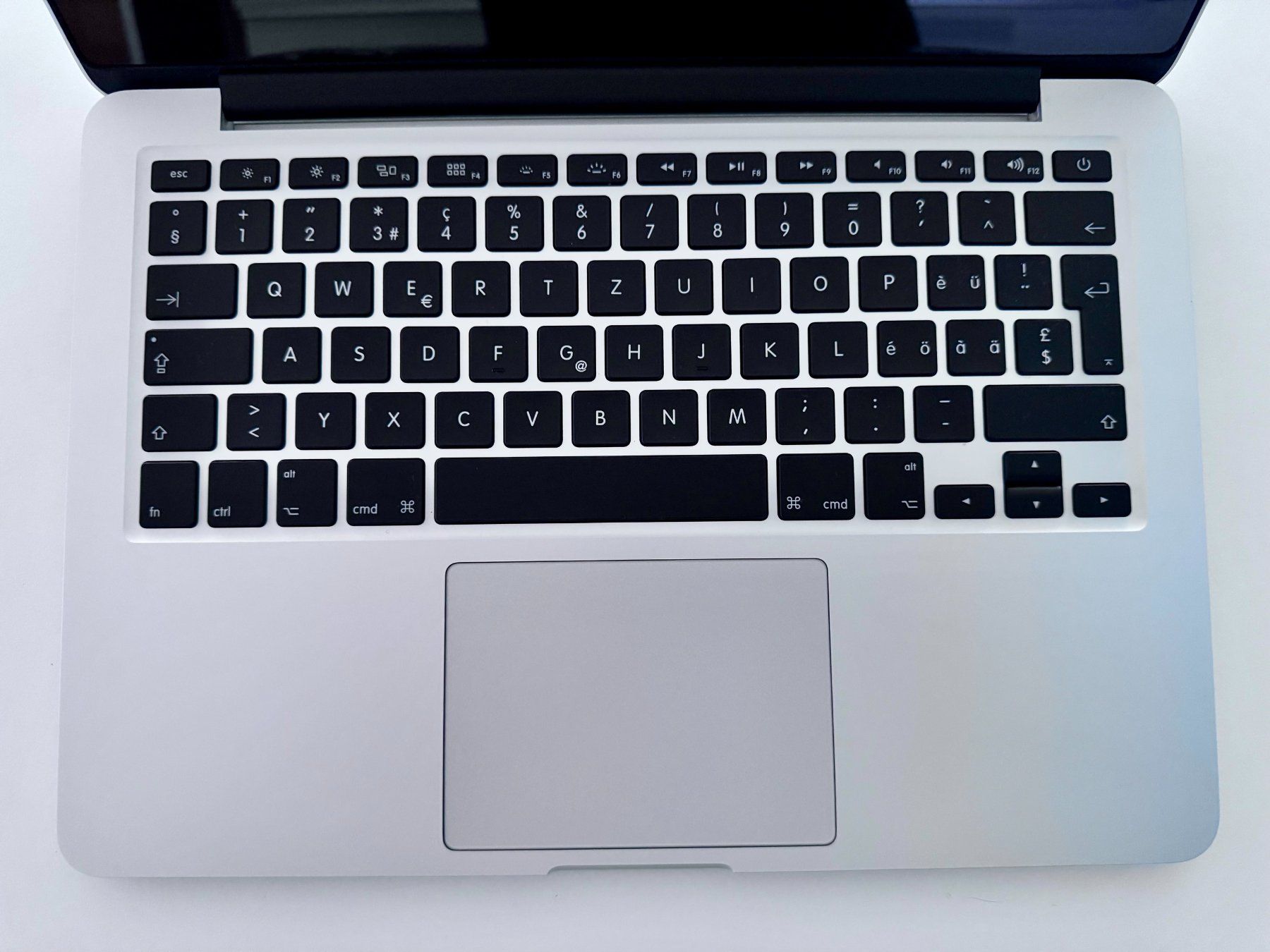 Apple Notebook: MacBookPro12,1 / Dual-Core Intel Core i7 – Usato da Aarburg venduto da snowstreet 1