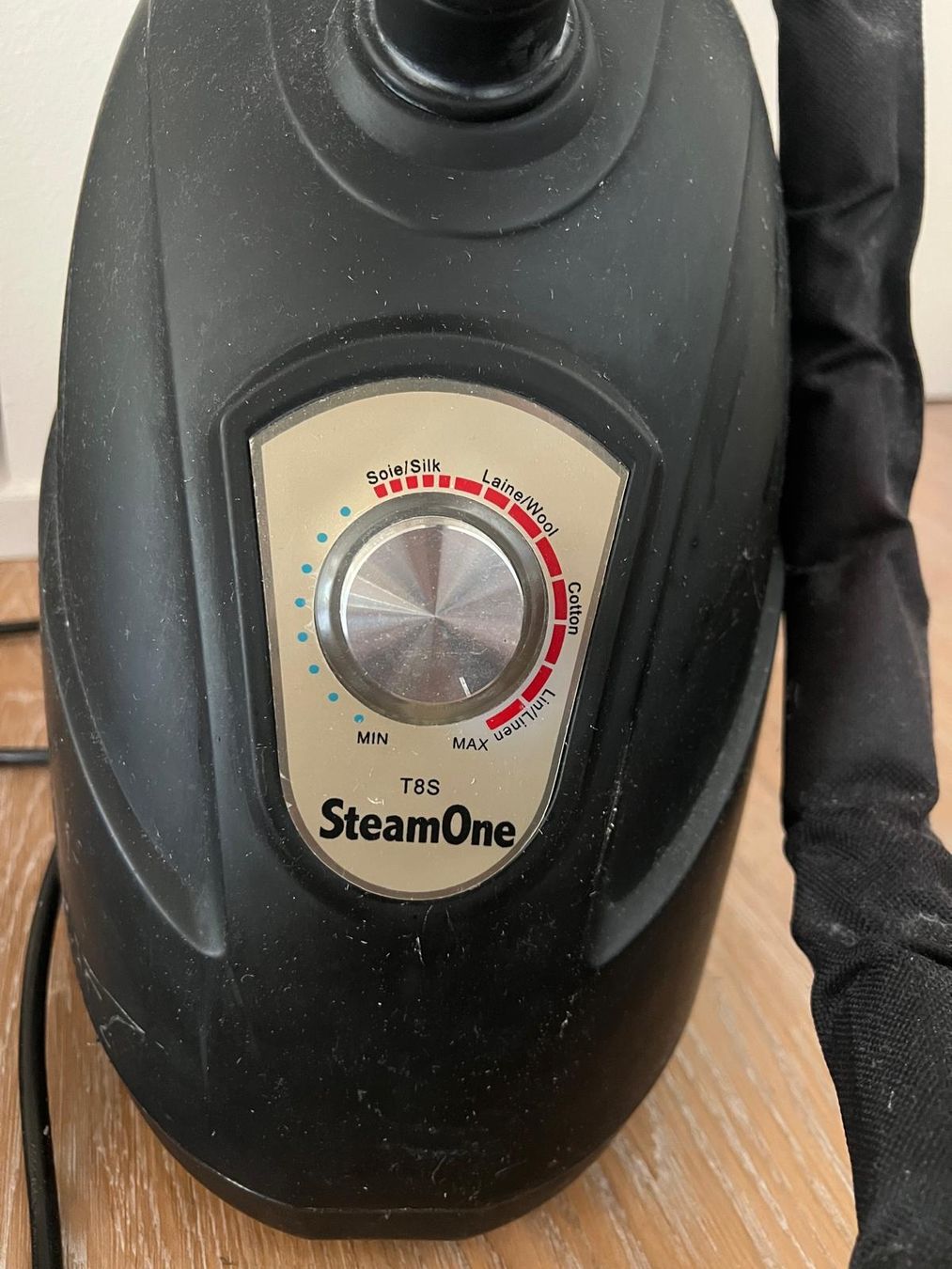 Pulitori a vapore: SteamOne T8S Professional Steamer 1750W  – Usato da Winterthur venduto da Ajcps 4
