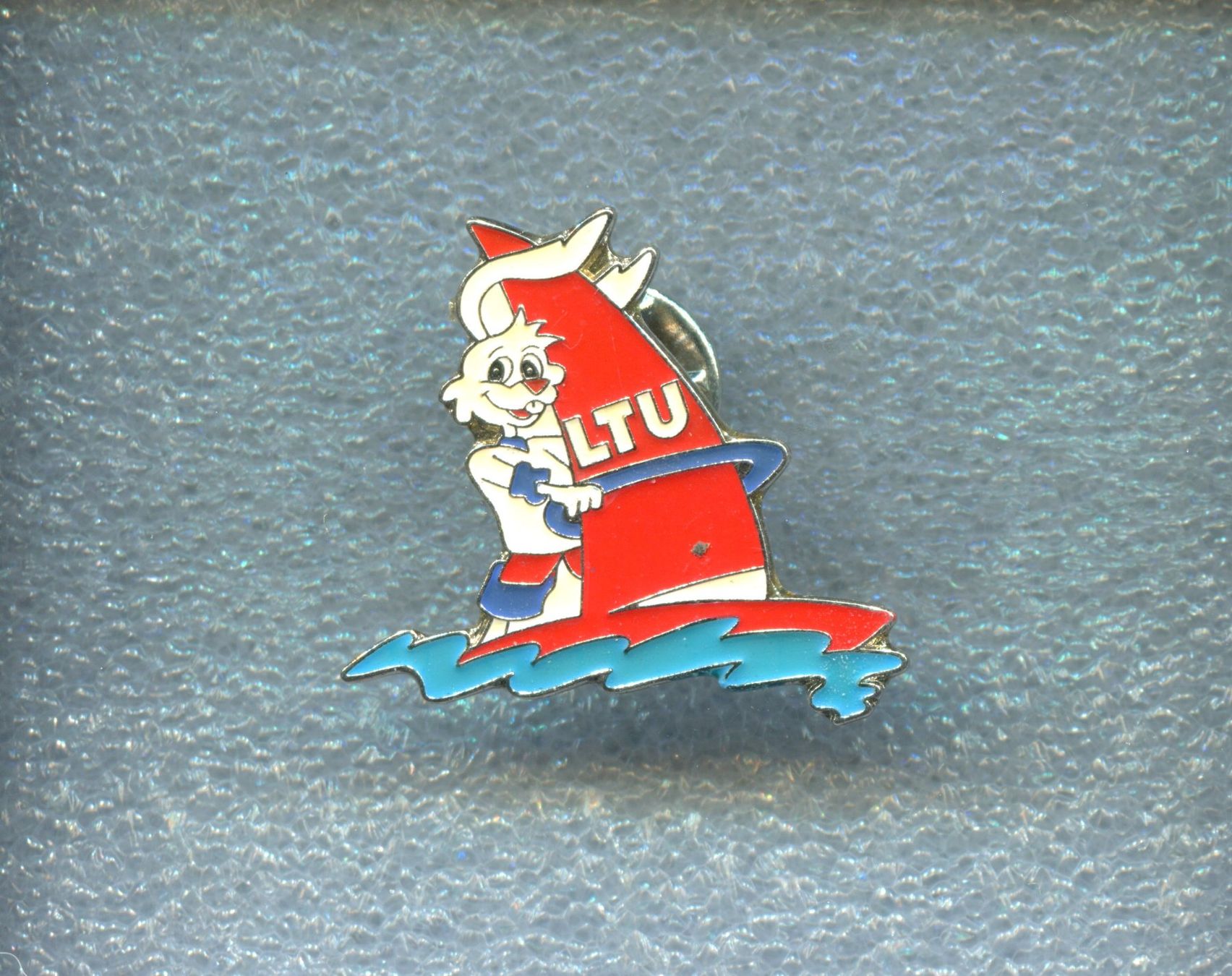 Placchette & Badge: LTU – Usato da Winterthur venduto da Sammleroase