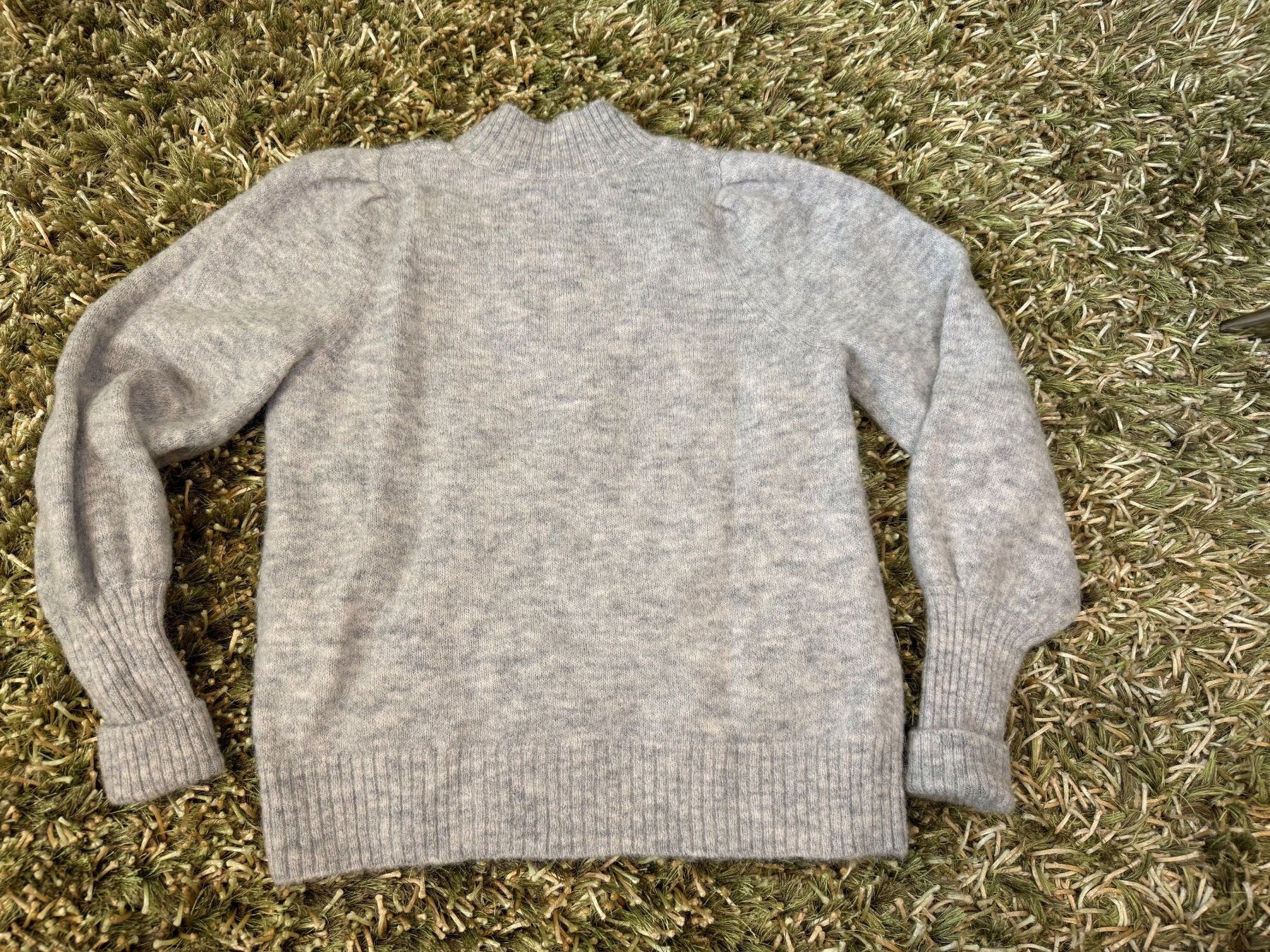 Maglioni & Felpe: Strickpullover mit besonderer Ärmelpartie – Usato da Schlierbach venduto da gnatcatcher 1