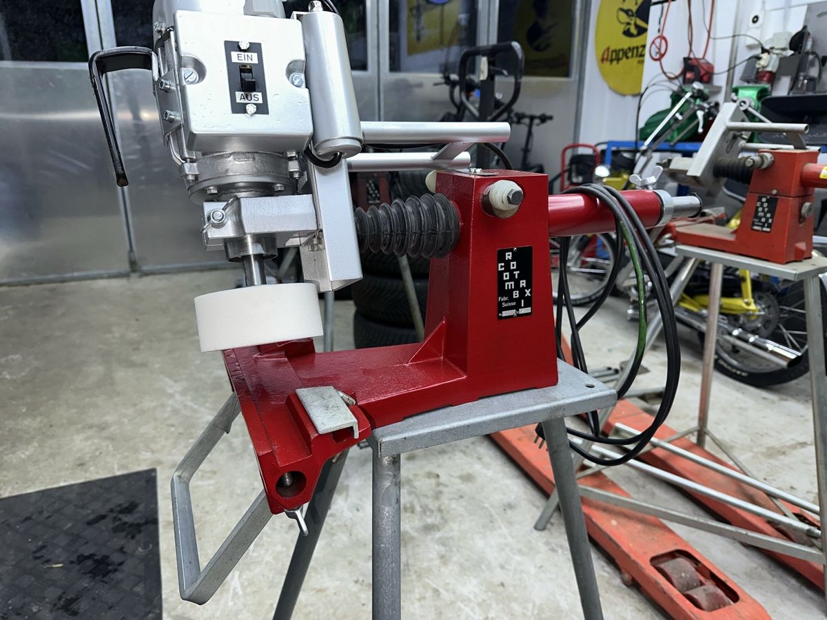 Schleifen & Polieren: Mähmesserschleifer Schleifgerät Rotax – Gebraucht aus Schwende von weesli 1