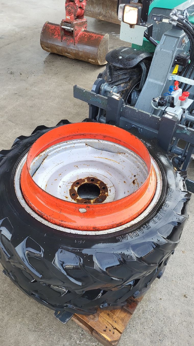 Pneumatici & Ruote complete: Doppelrad und/oder Pflegerad 11.2 R32 passend zu 28" – Usato da Dettighofen venduto da md9560i