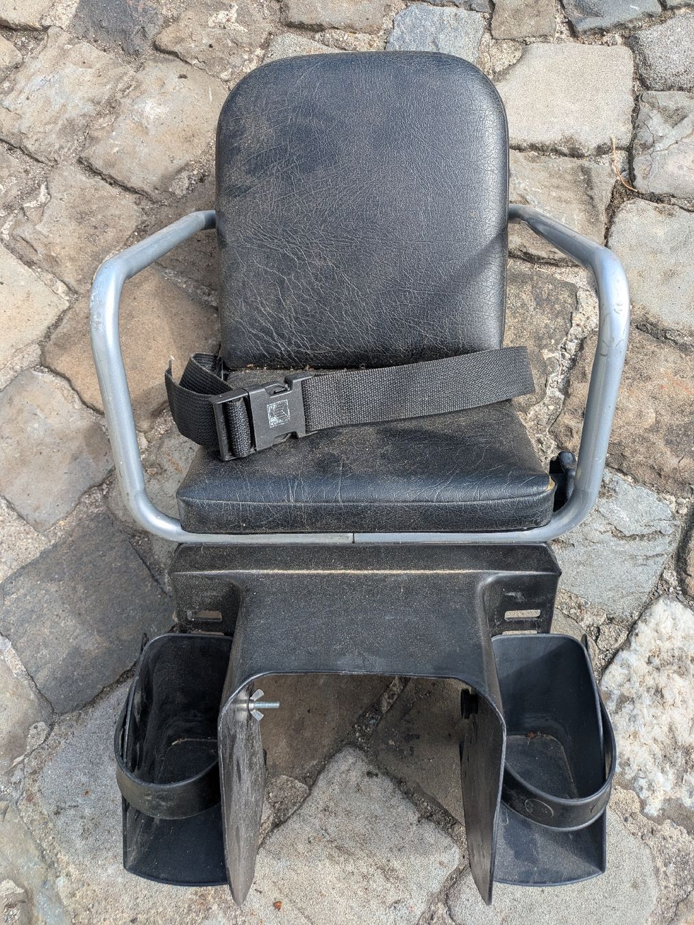 Sièges auto: Kindersitz Fahrrad Mofa – D'occasion à Schönengrund par UlliDiem