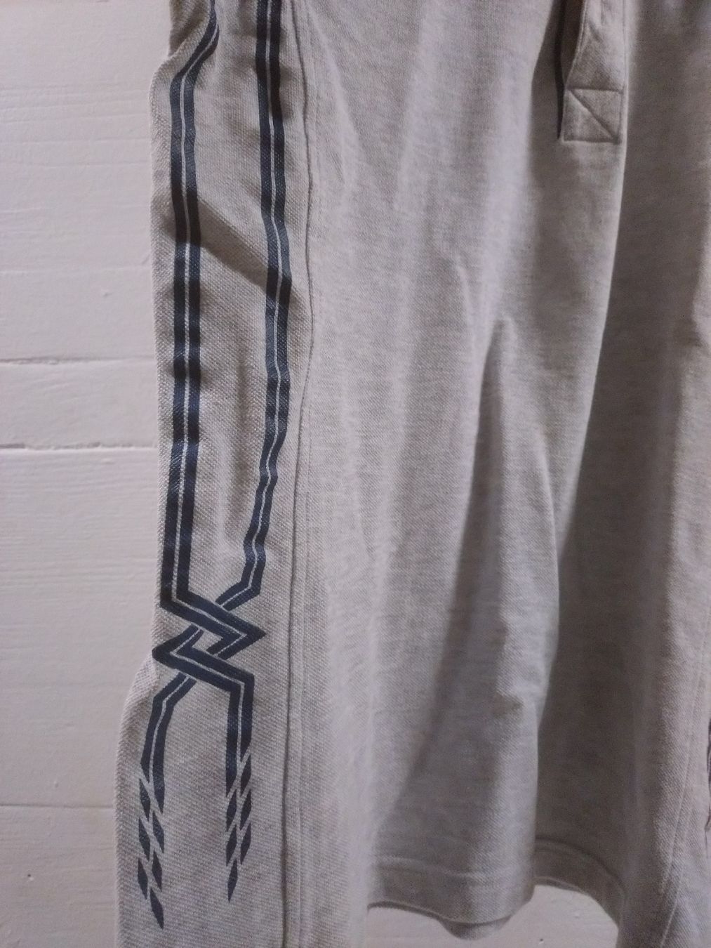 Magliette Polo: Polo Mizuno gris et bleu, Taille S – Usato da Farvagny-le-Grand venduto da LaCaverne 2