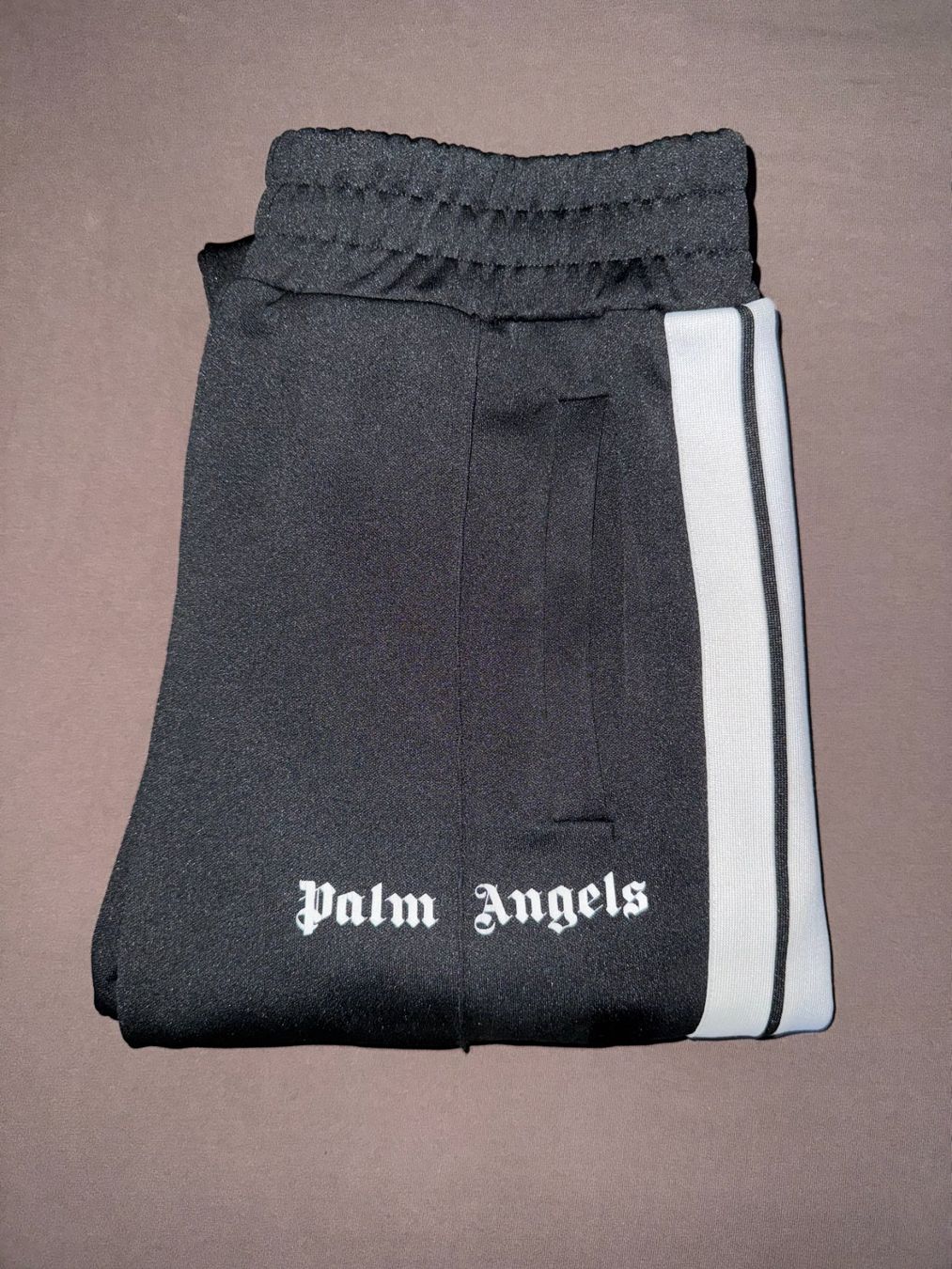 Palm Angels Pantaloni: Palm Angels Logo Track Pants – Usato da Frick venduto da HarleyQuinnIsLove