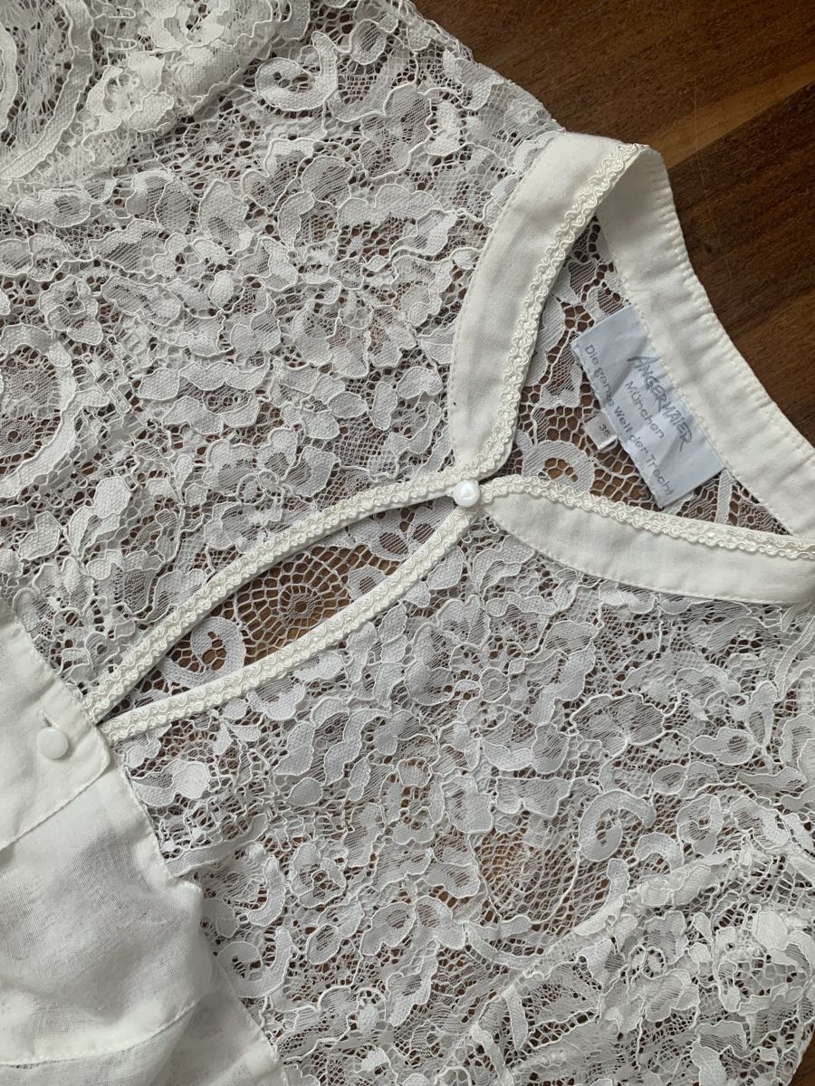 Blusen: Dirndl-Bluse Gr. 36 von Angermaier – Gebraucht aus Binz von denise014 1