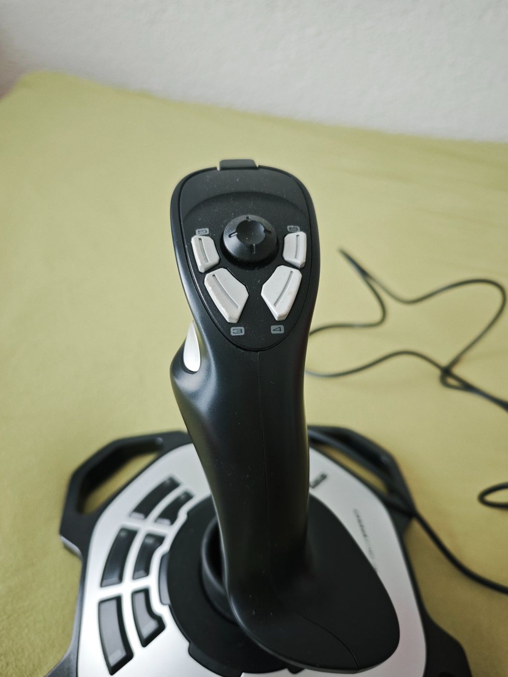 Logitech Controller: Logitech Extreme 3D Pro Twist Handle Joystick – Usato da Bassersdorf venduto da Rogerovi