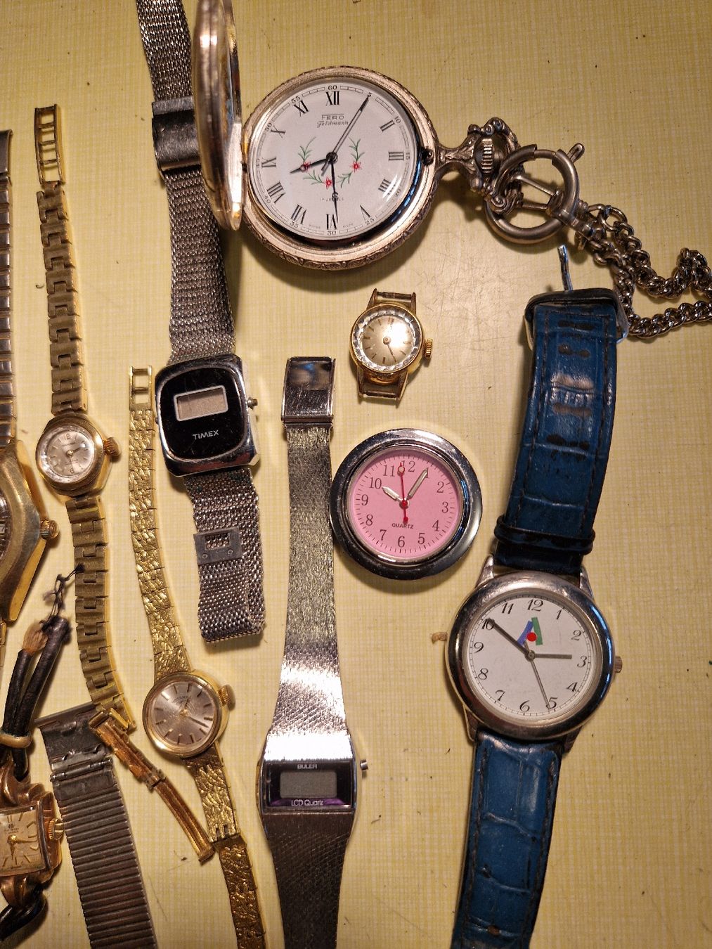 Montres: Alte, div Uhren. – Défectueux à Einsiedeln par Radiofreund 2