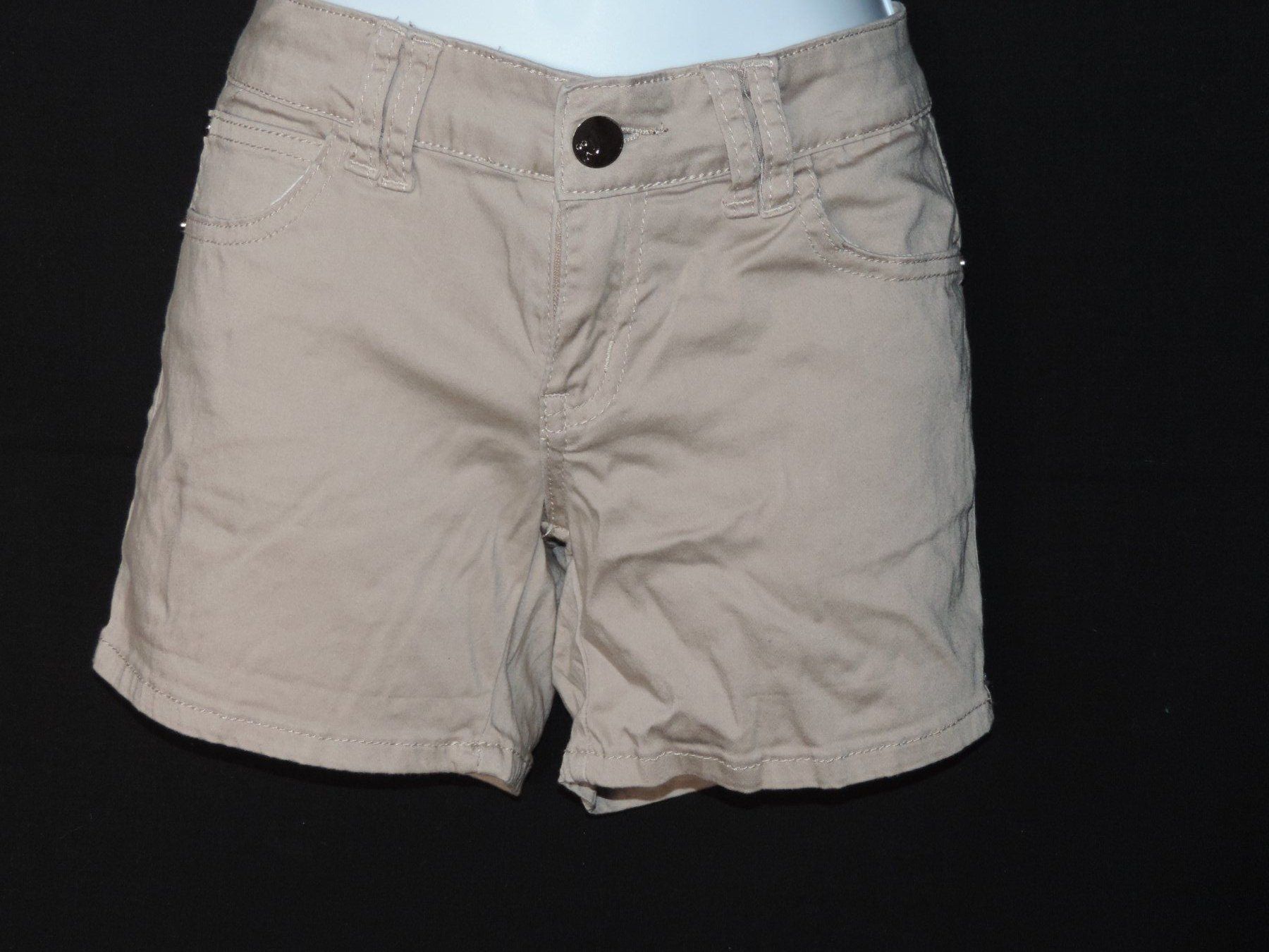 Pantalons: short beige – D'occasion à Genève par Axelle333 5