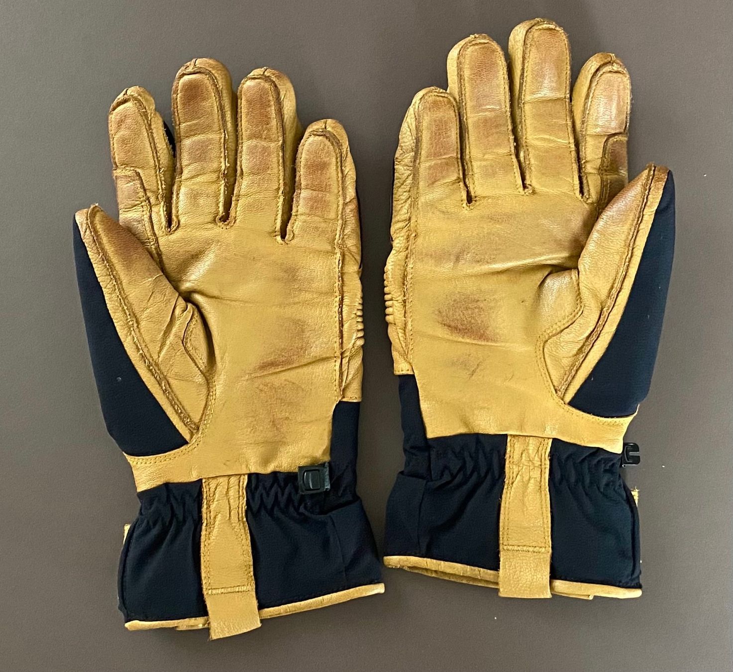 Guanti & manicotti: Handschuhe Marmot – Usato da Zürich venduto da a75 1
