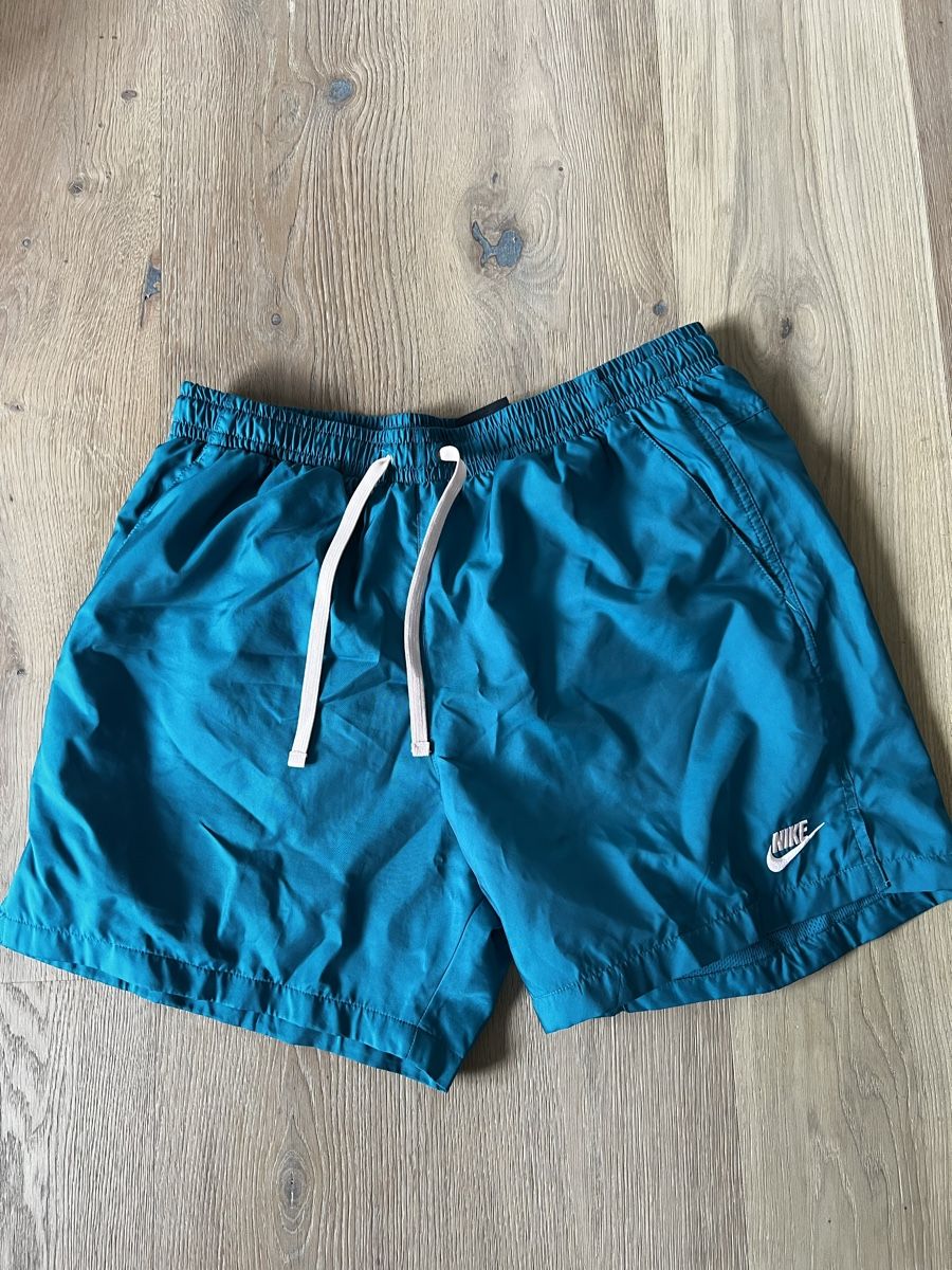 Nike Pantalons: Nike Shorts – D'occasion à Brunnen par Raffael_R