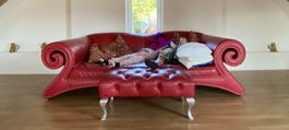 Bretz Mammut  Sofa mit Hocker alles in rotem Leder