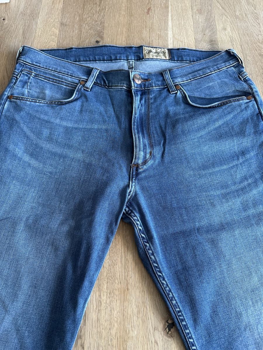Wrangler Jeans: Wrangler Jeans – Usato da Büttikon AG venduto da labi2005 2