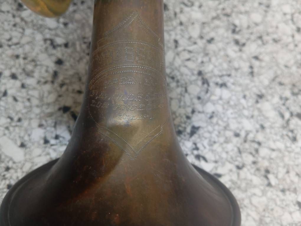 Strumenti musicali: Trompete Ambassador – Usato da Basel venduto da Petergunn 1