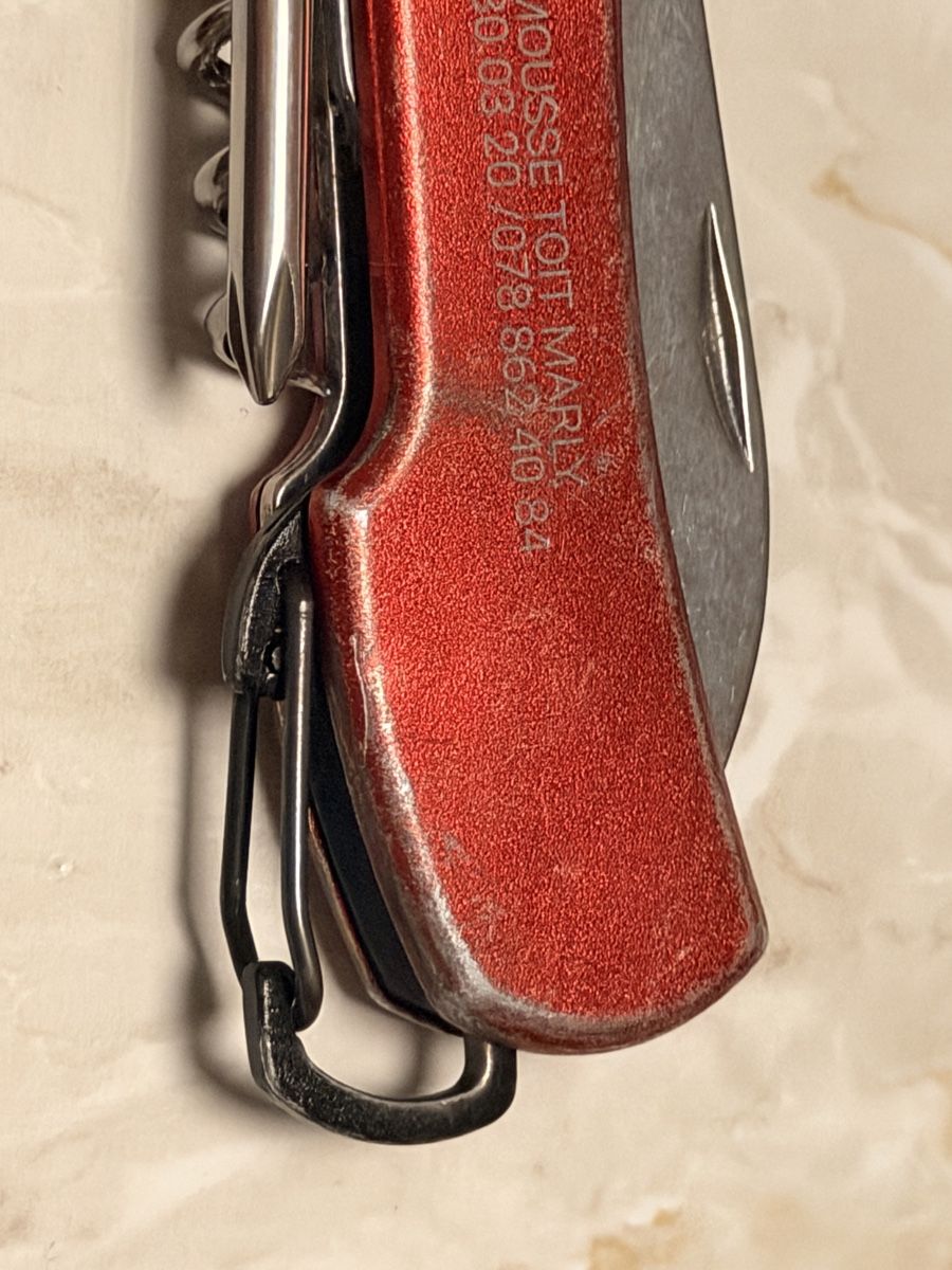 Couteaux de poche: Couteau suisse multifonction rouge – D'occasion à Grenchen par 24.07LD 1