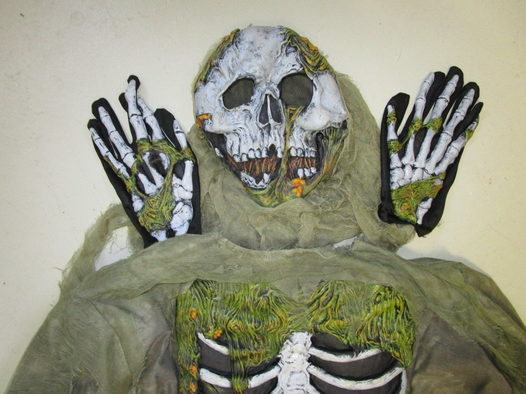Costumi: 2 Zombie - Kostüme  HALLOWEEN – Usato da Ermatingen venduto da Kobold007 3