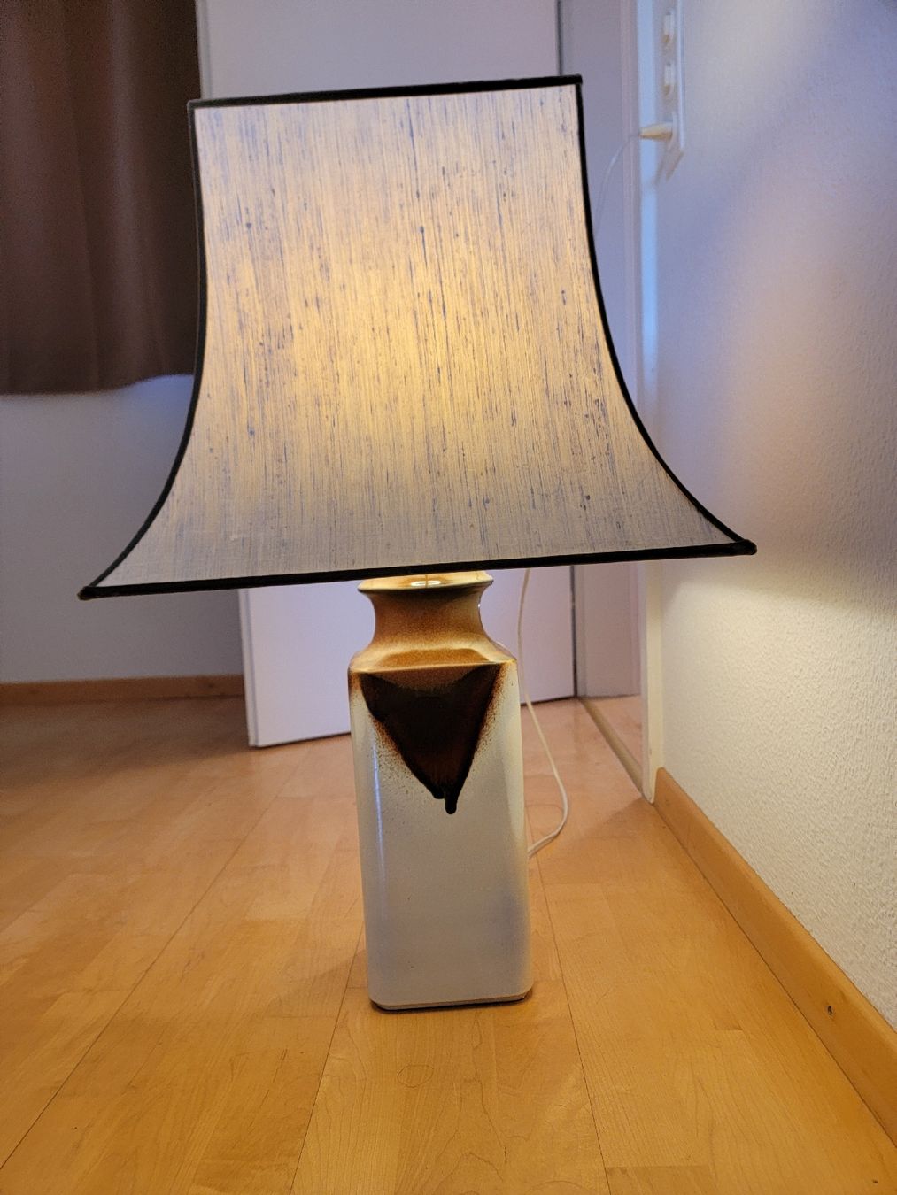 Lampade: Vintage Ceramic Table Lamp 75 cm with Fabric Shade – Usato da Zürich venduto da gil_69qz 4