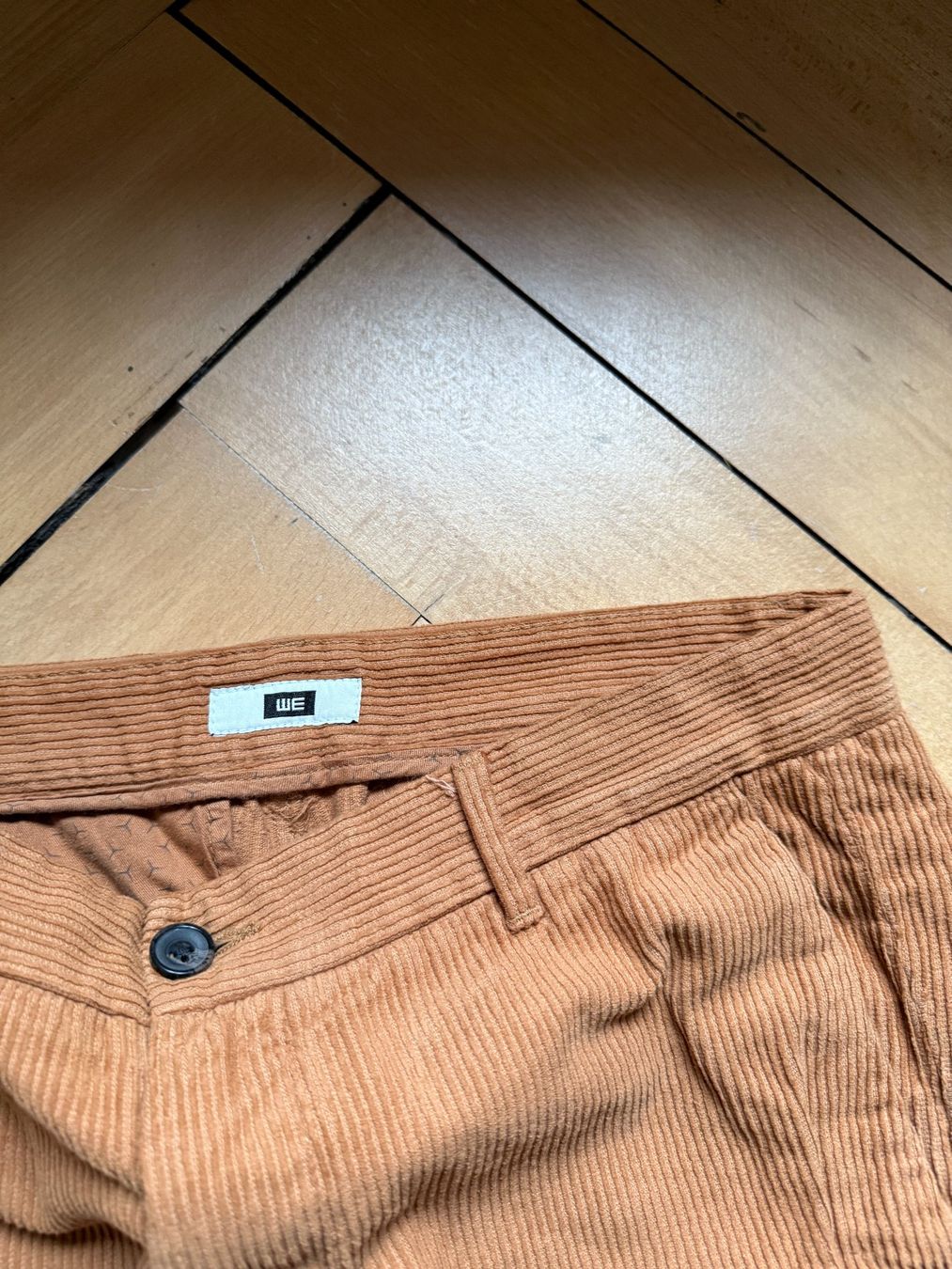 We Hosen: WE - Cordhose curryfarben W33 L32 – Gebraucht aus Zürich von Diazaio 1