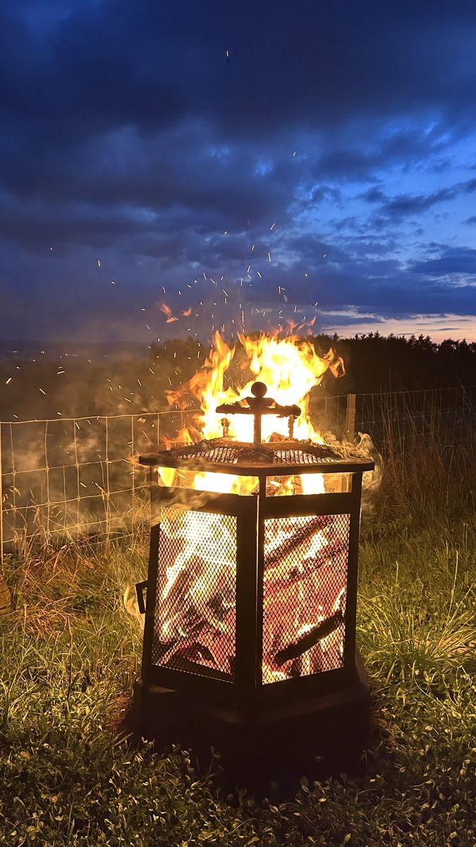Cheminée d'extérieur: Feuerkorb Feuerschale – D'occasion à Hinwil par Merxes 1
