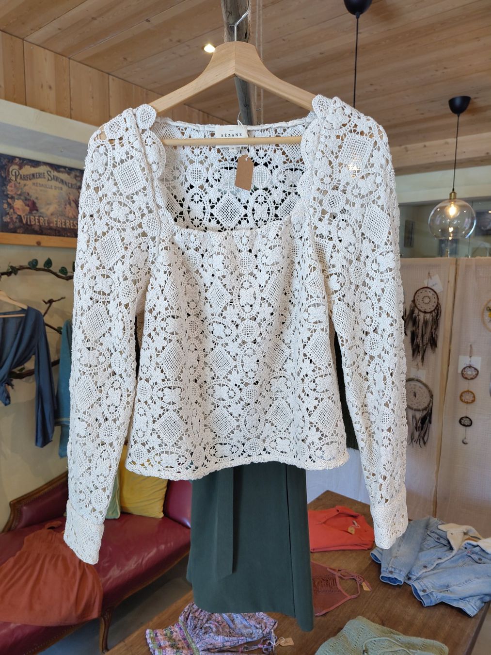 Sezane Blusen: Sézane bluse mit gestrickte blumen creme 36 – Neu (gemäss Beschreibung) aus Losone von ell_nora89