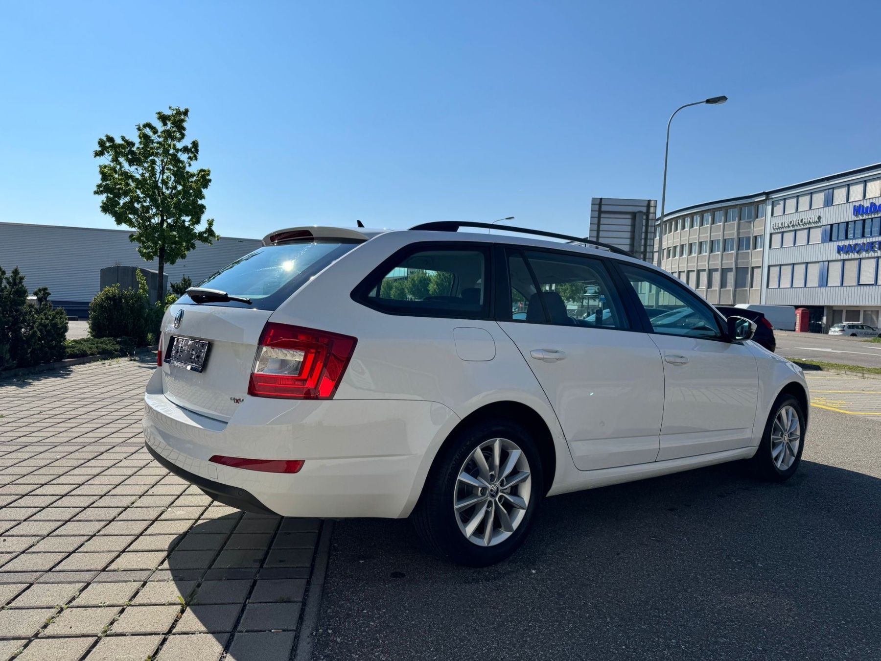 Skoda Automobili: Skoda Octavia 1.8 4x4 – Usato da Gossau SG venduto da Nez-lim 3