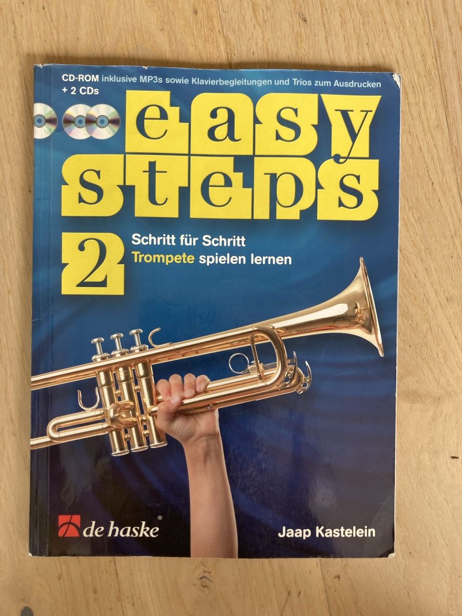 Livres: Noten Trompete Easy Steps 2 – D'occasion à Zürich par solsonrisa