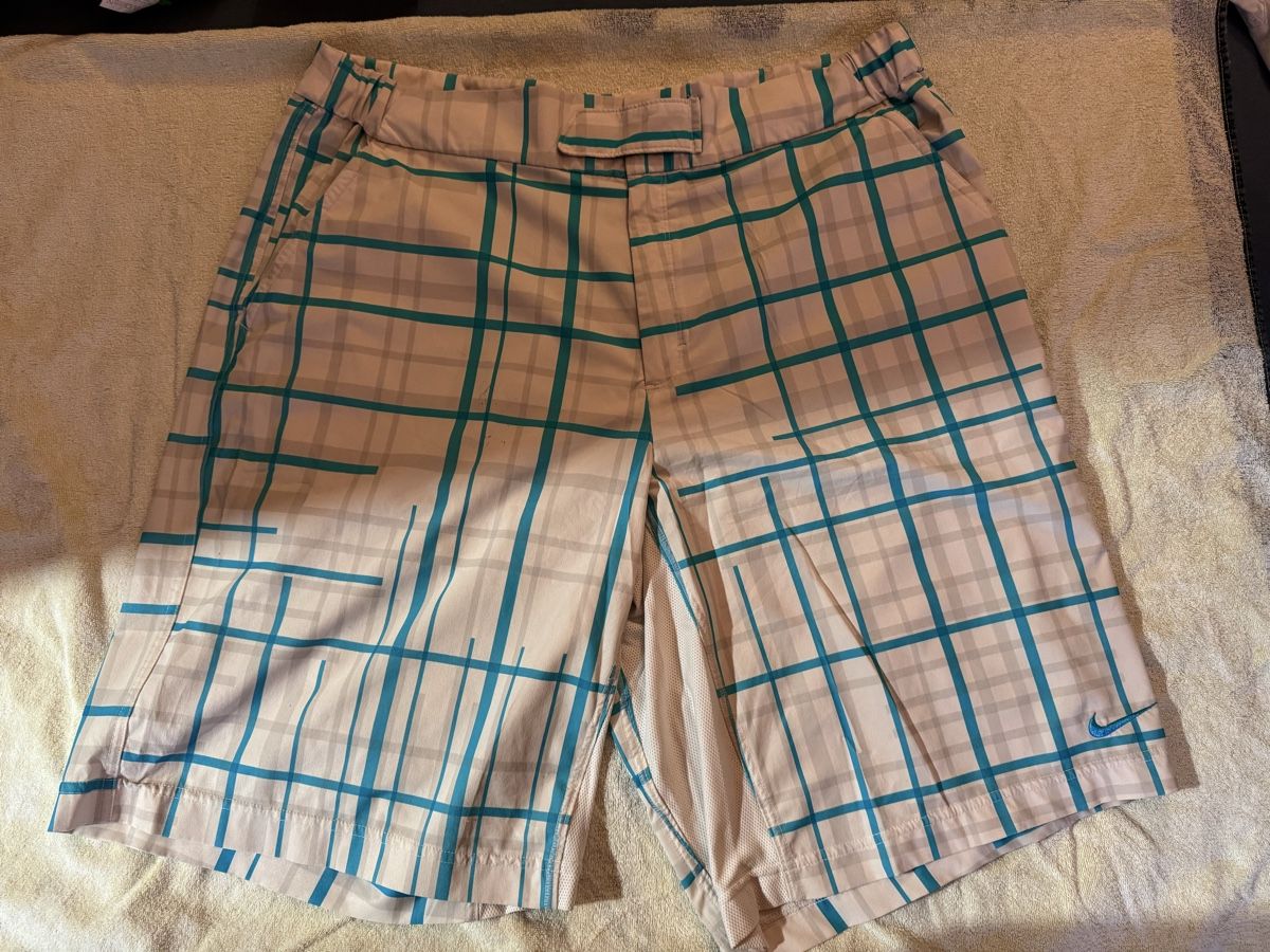 Pantaloni: Tennishose – Usato da Wettingen venduto da Chuljaa