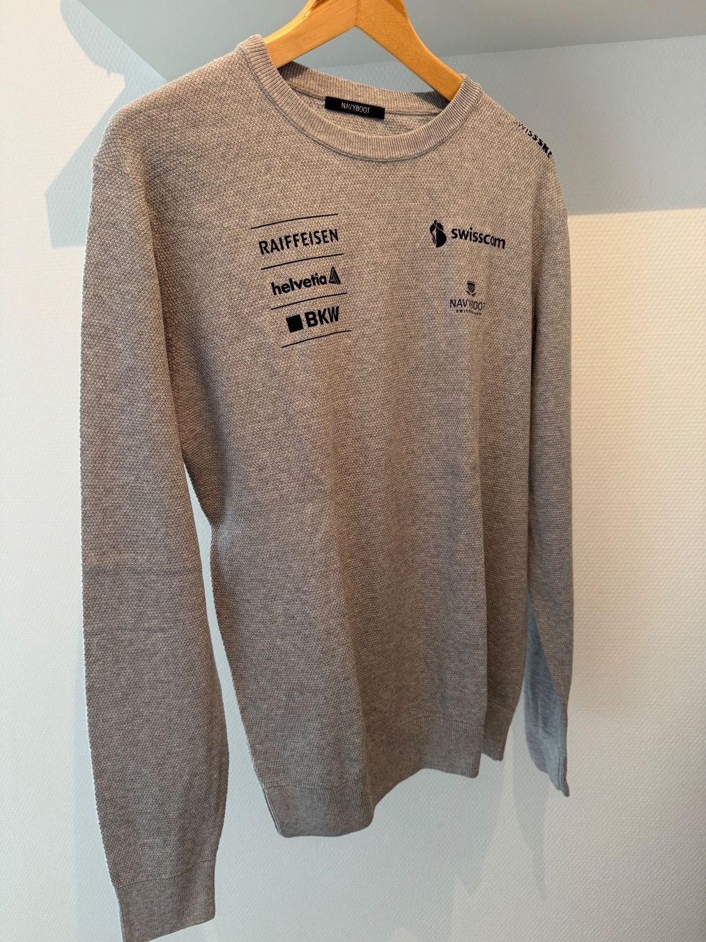 Pullover & Sweatshirts: Swiss Ski Pullover – Neu (gemäss Beschreibung) aus Zürich von maj_x5cp 1