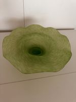 Glasschale in Blütenform