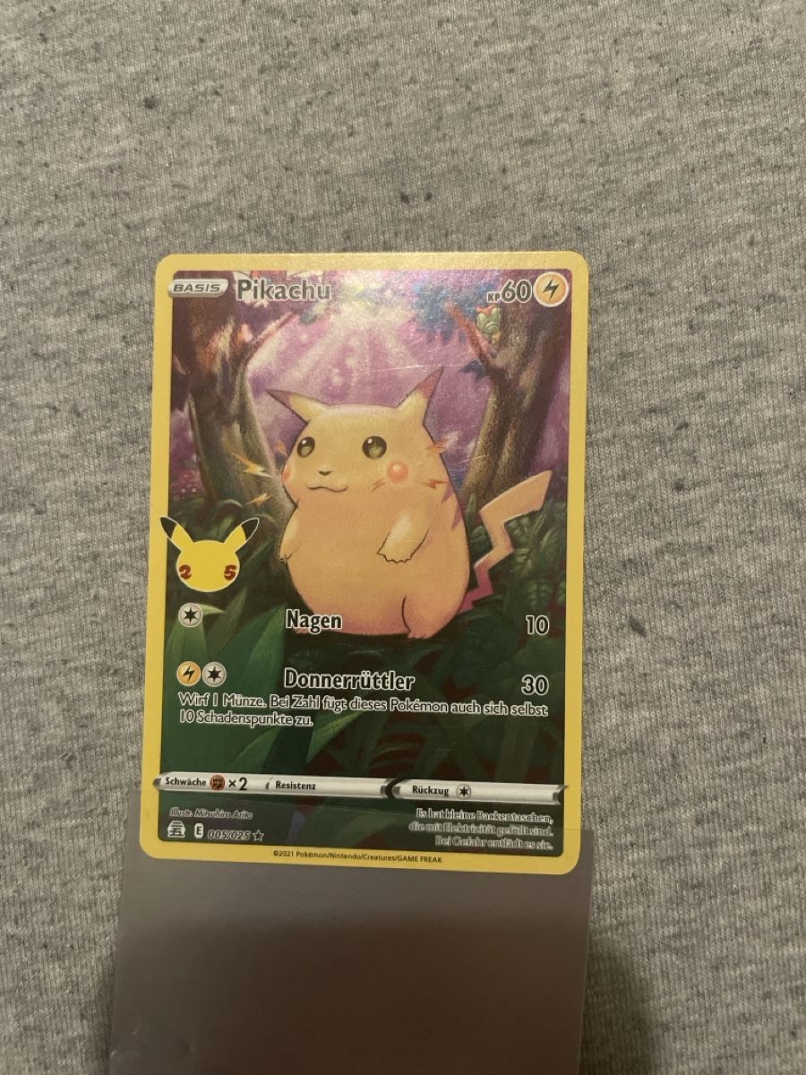 Pokémon Cartes à collectionner: Pikachu Celebrations – Neuf (Voir description) à Flawil par Duft-Alchemist